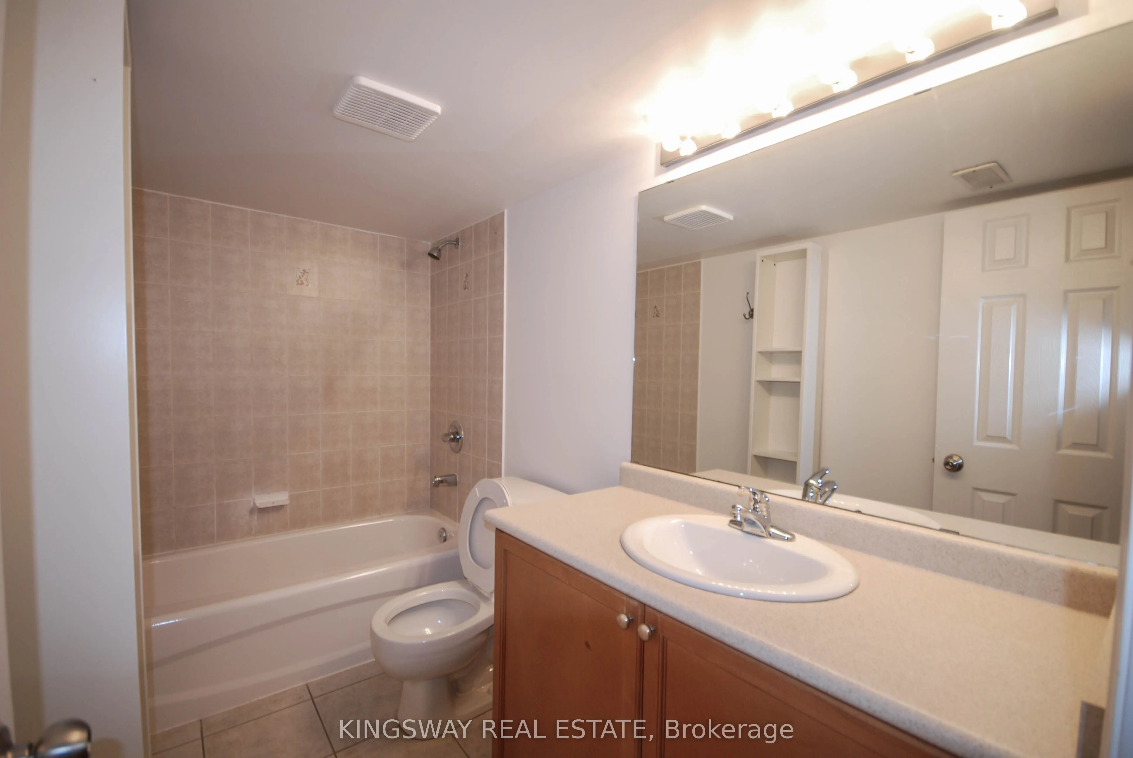 5255 Palmetto Place, #162