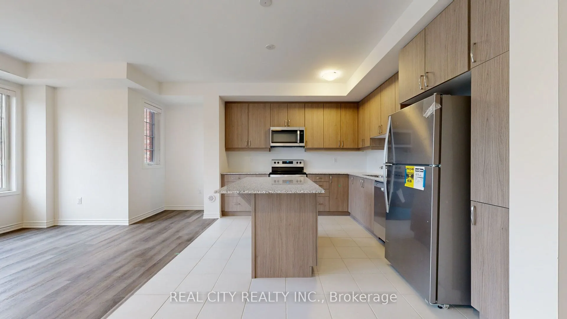11 Keppel Circle W