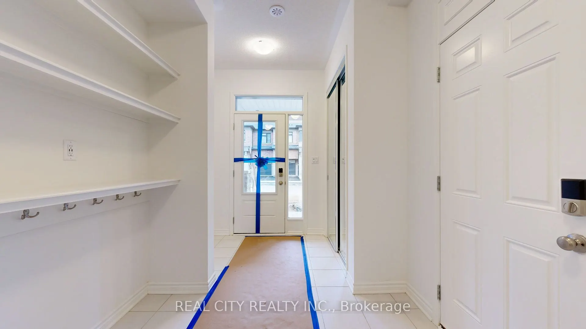 11 Keppel Circle W