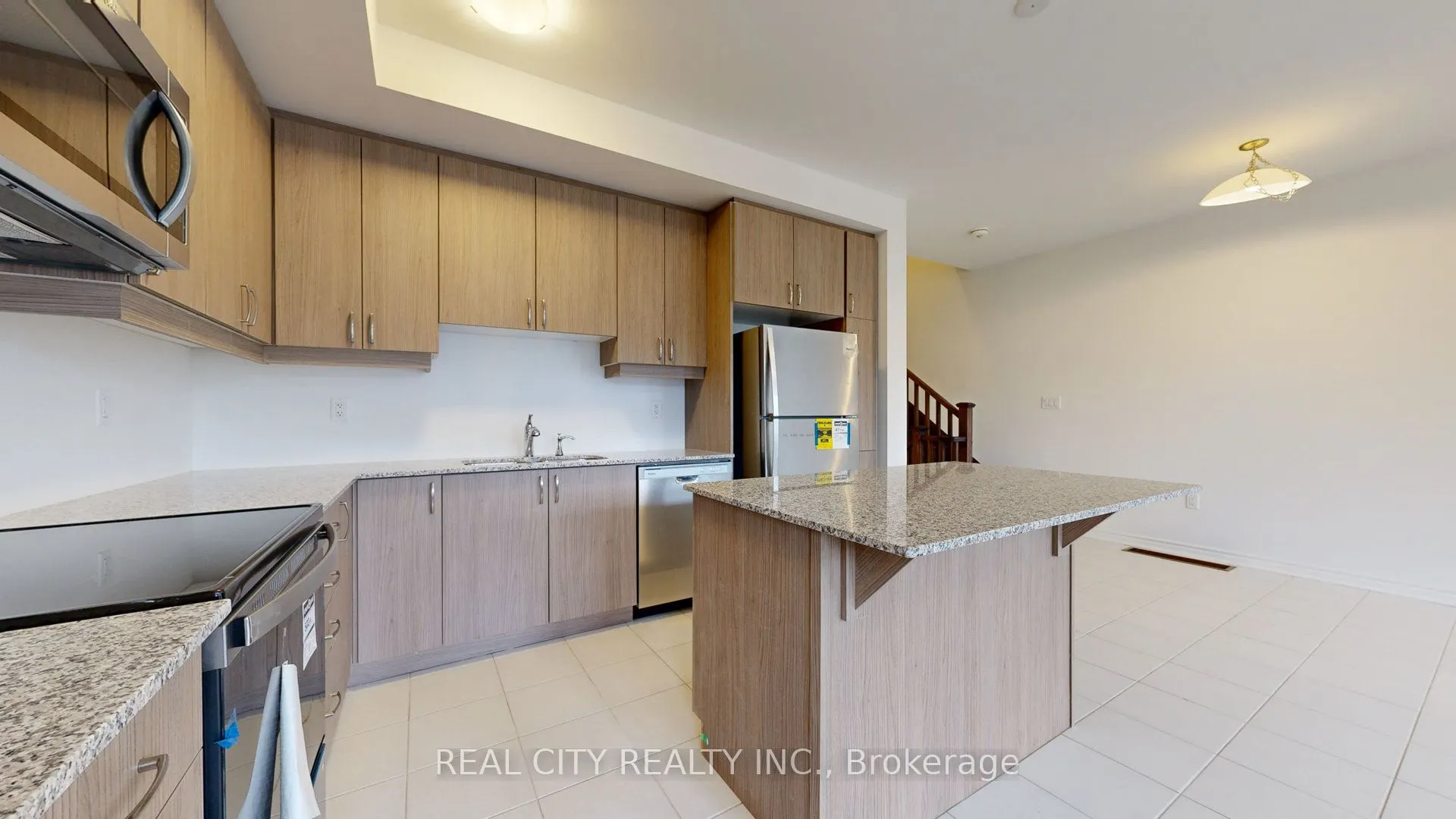 11 Keppel Circle W