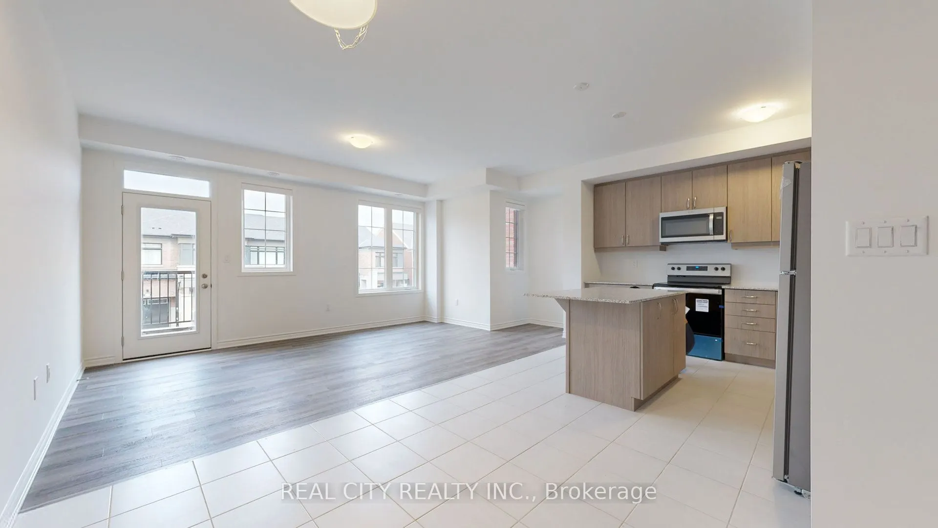 11 Keppel Circle W