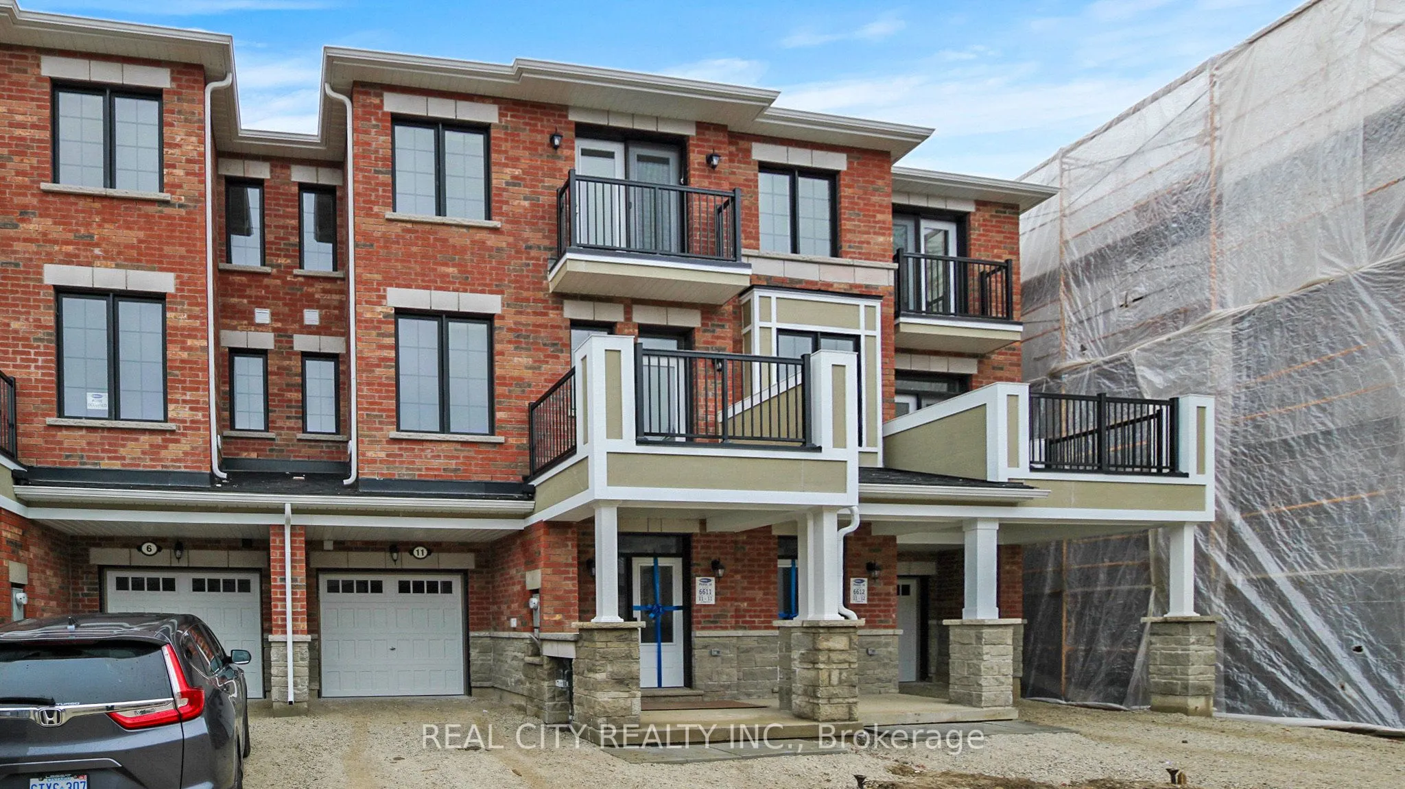 11 Keppel Circle W