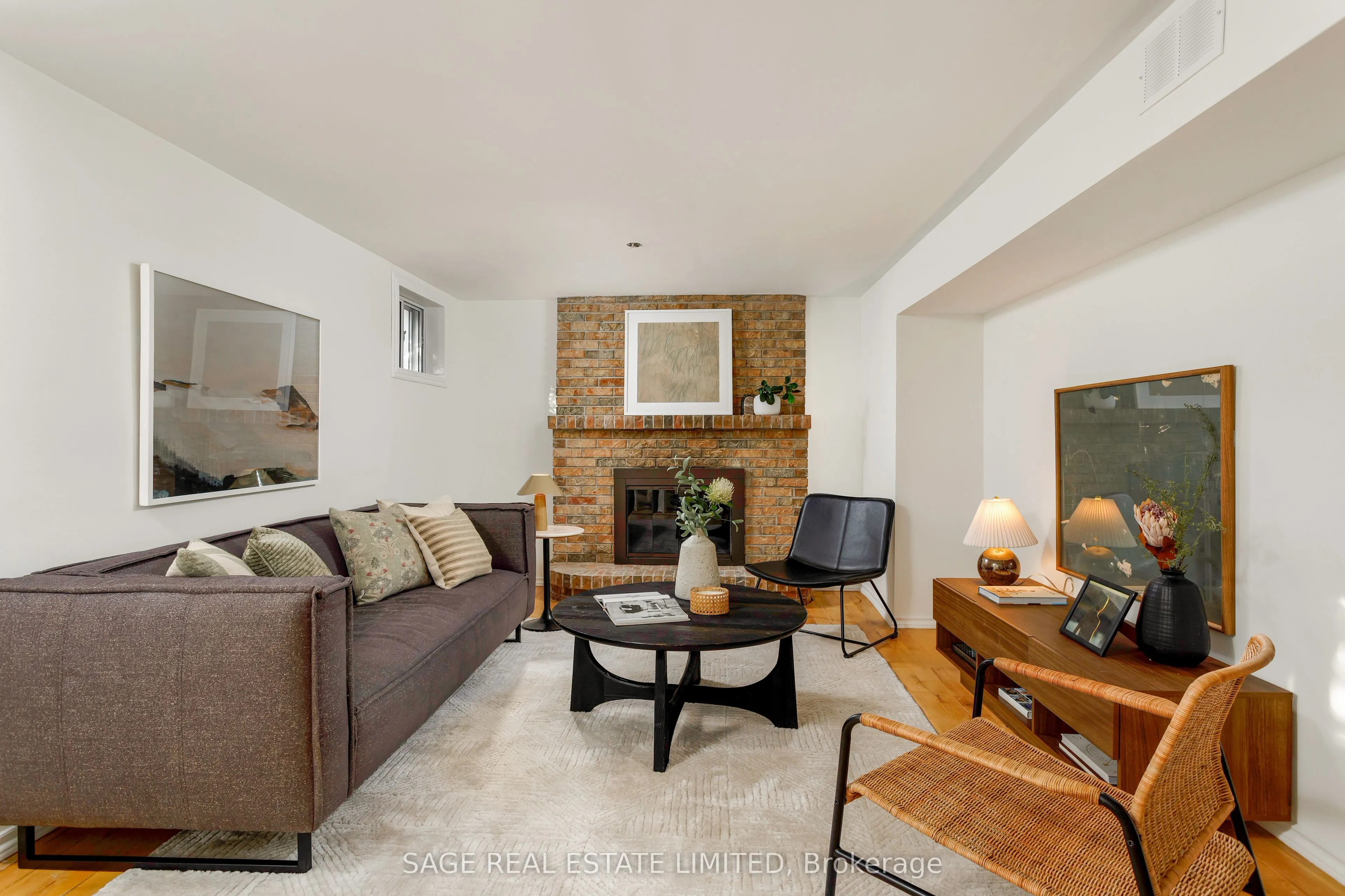 4102 Taffey Crescent