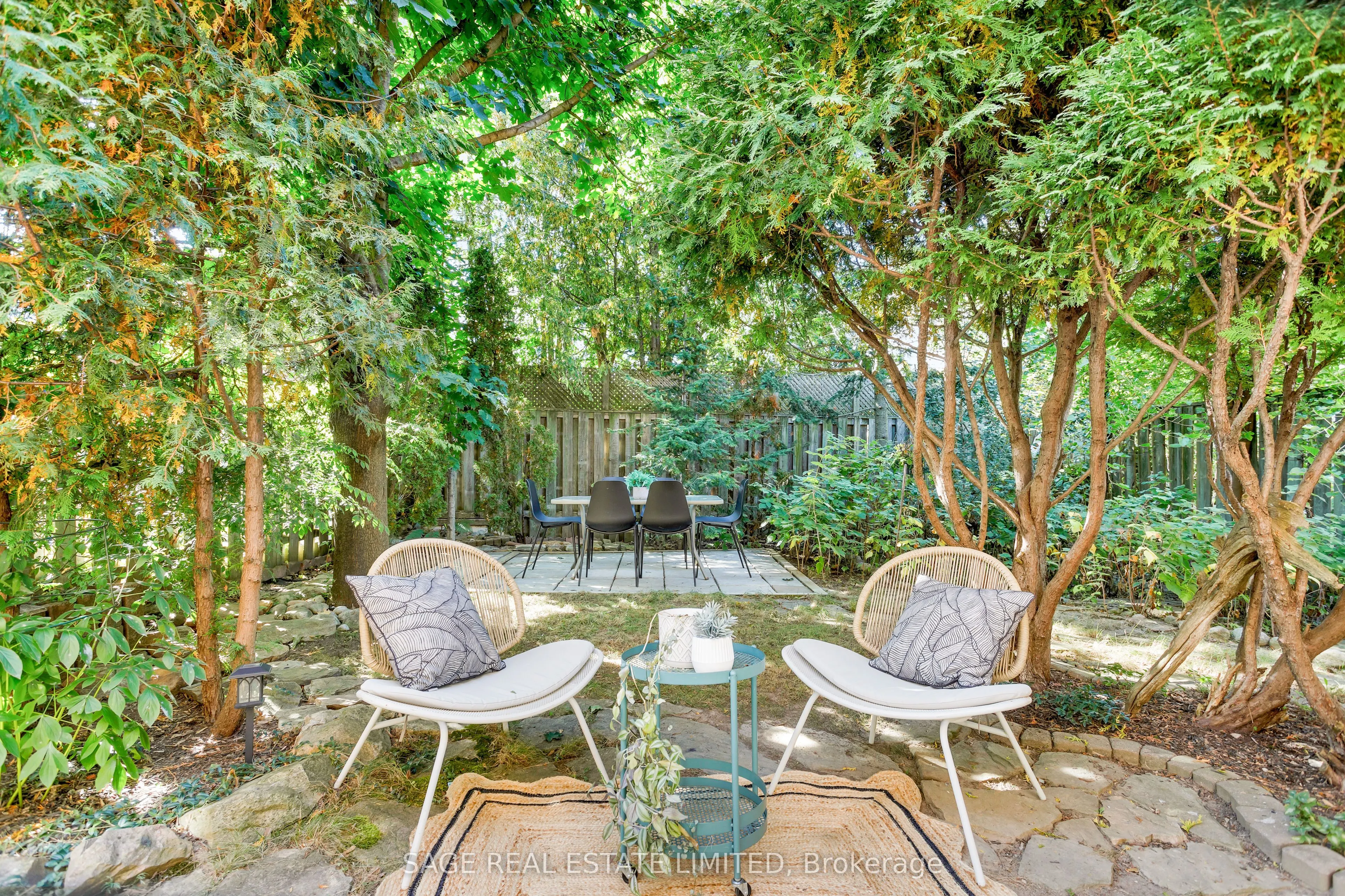 4102 Taffey Crescent