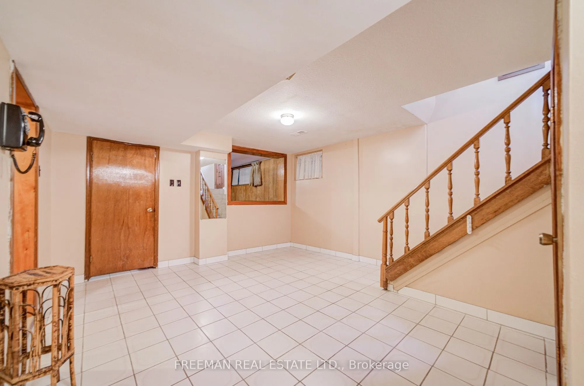 102 Hallsport Crescent