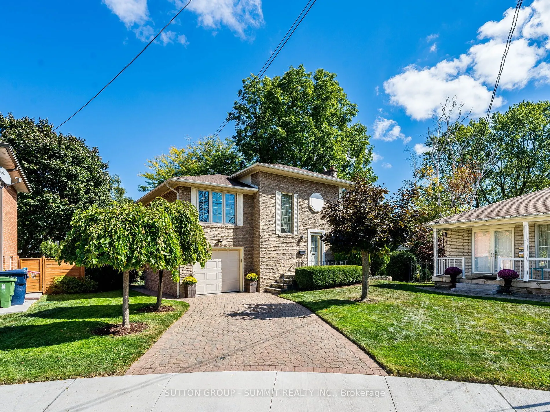 7 Lochway Court
