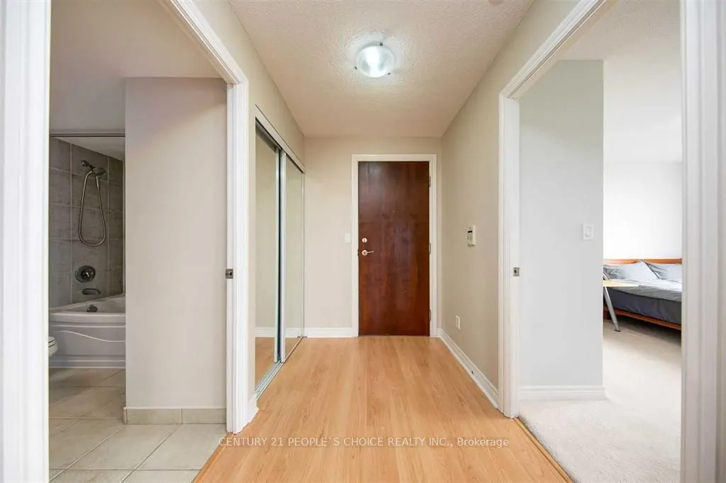 310 Burnhamthorpe Road W, #2312