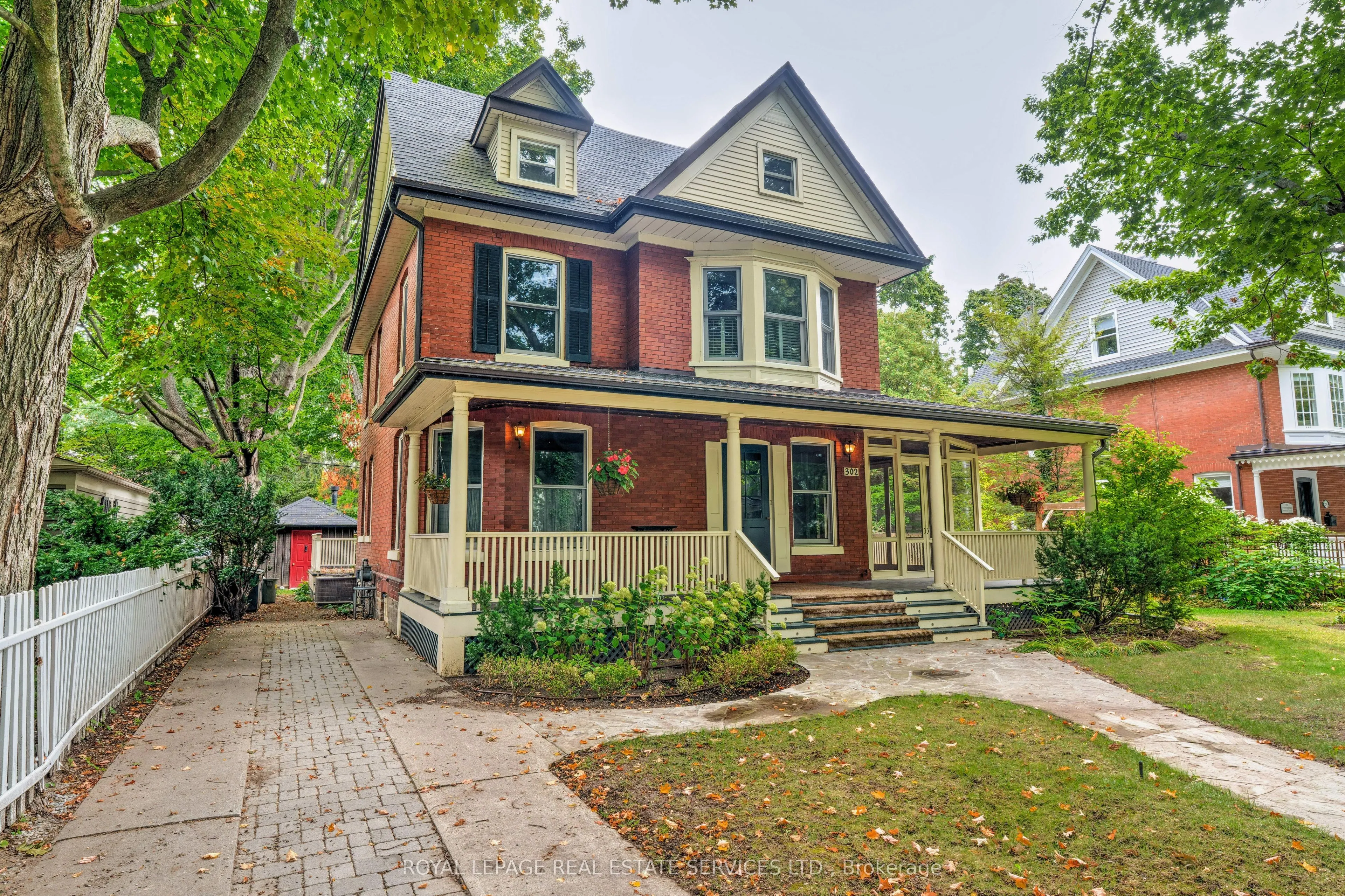 302 William Street