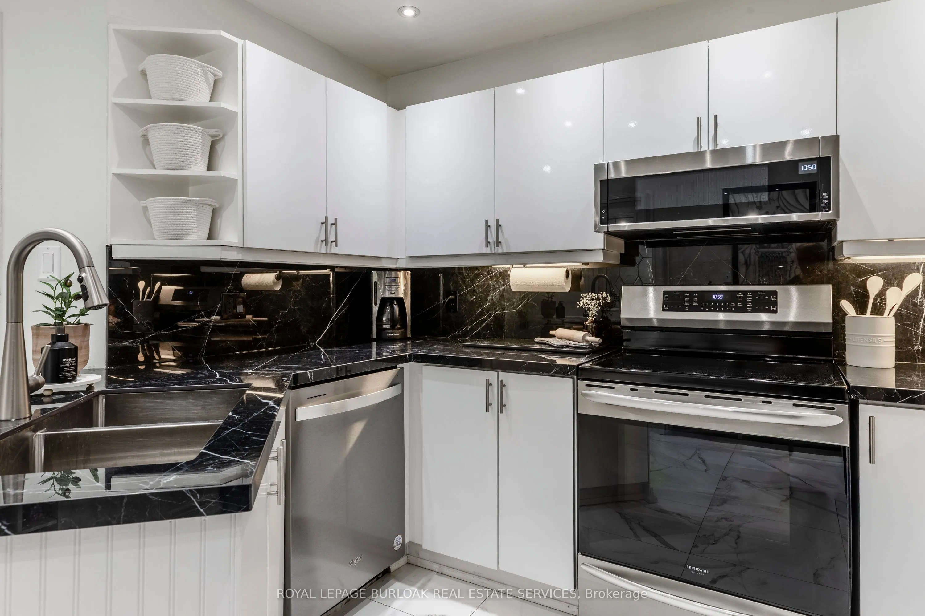 3220 New Street, #5