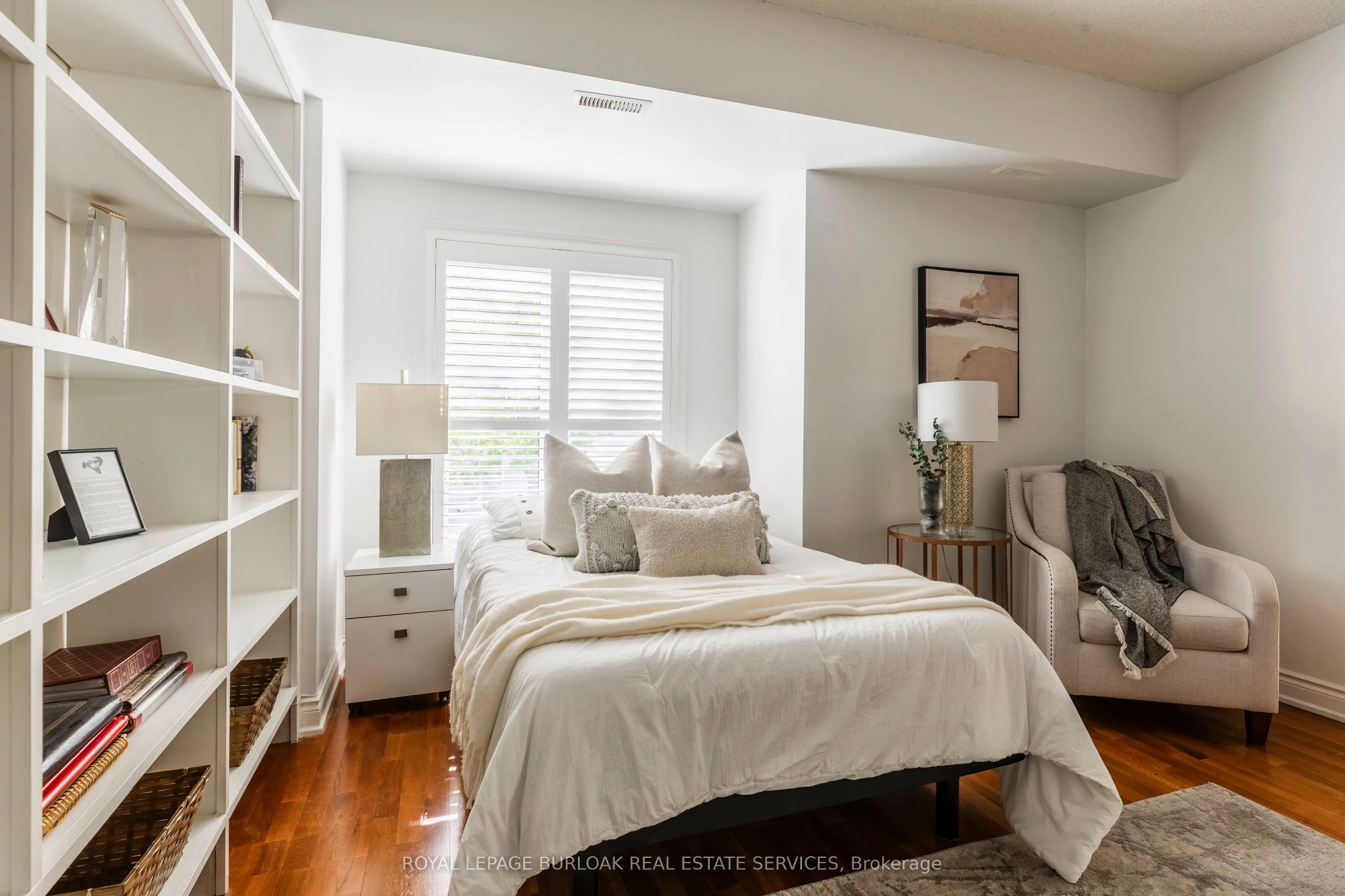 3220 New Street, #5