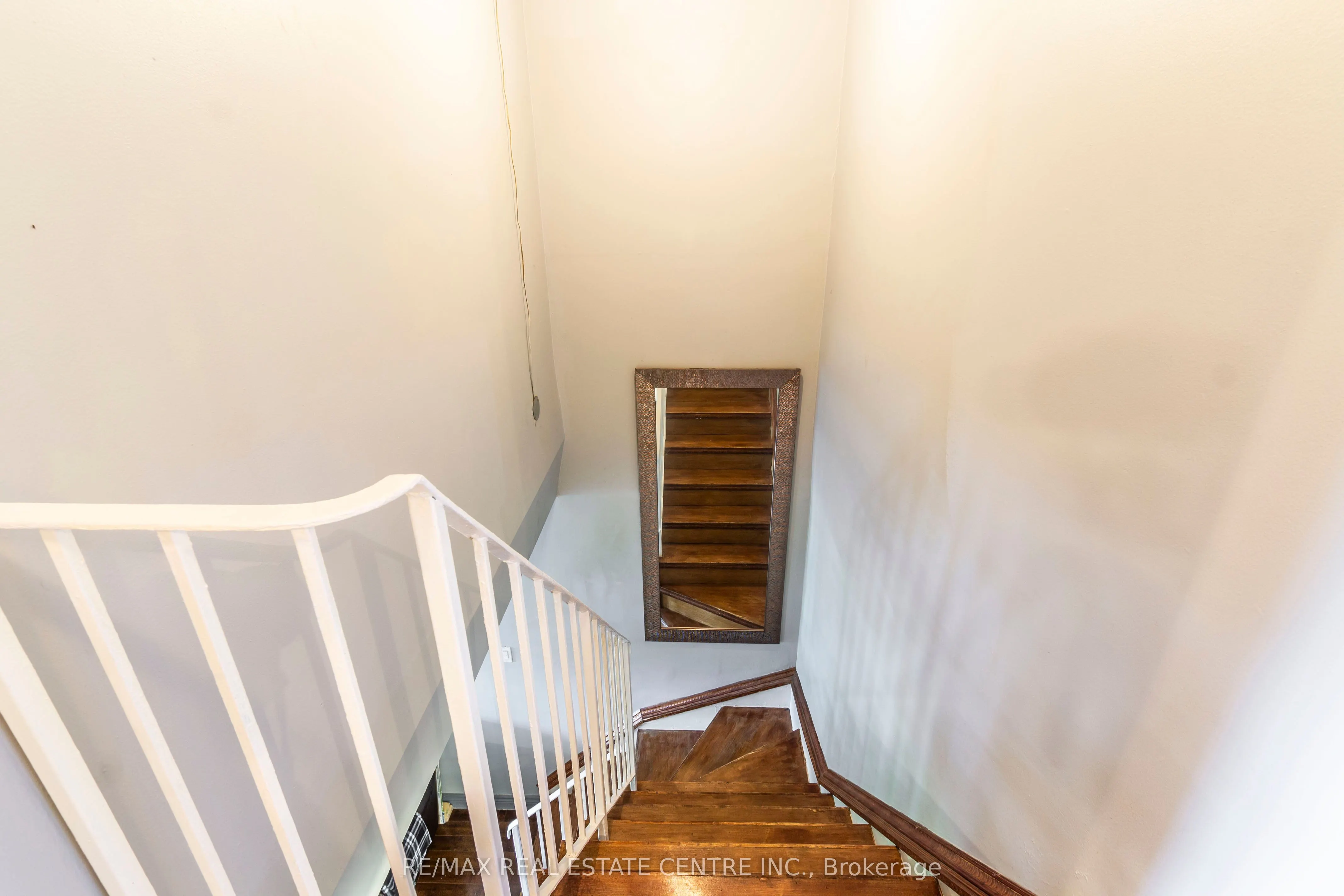 2095 Roche Court, #124