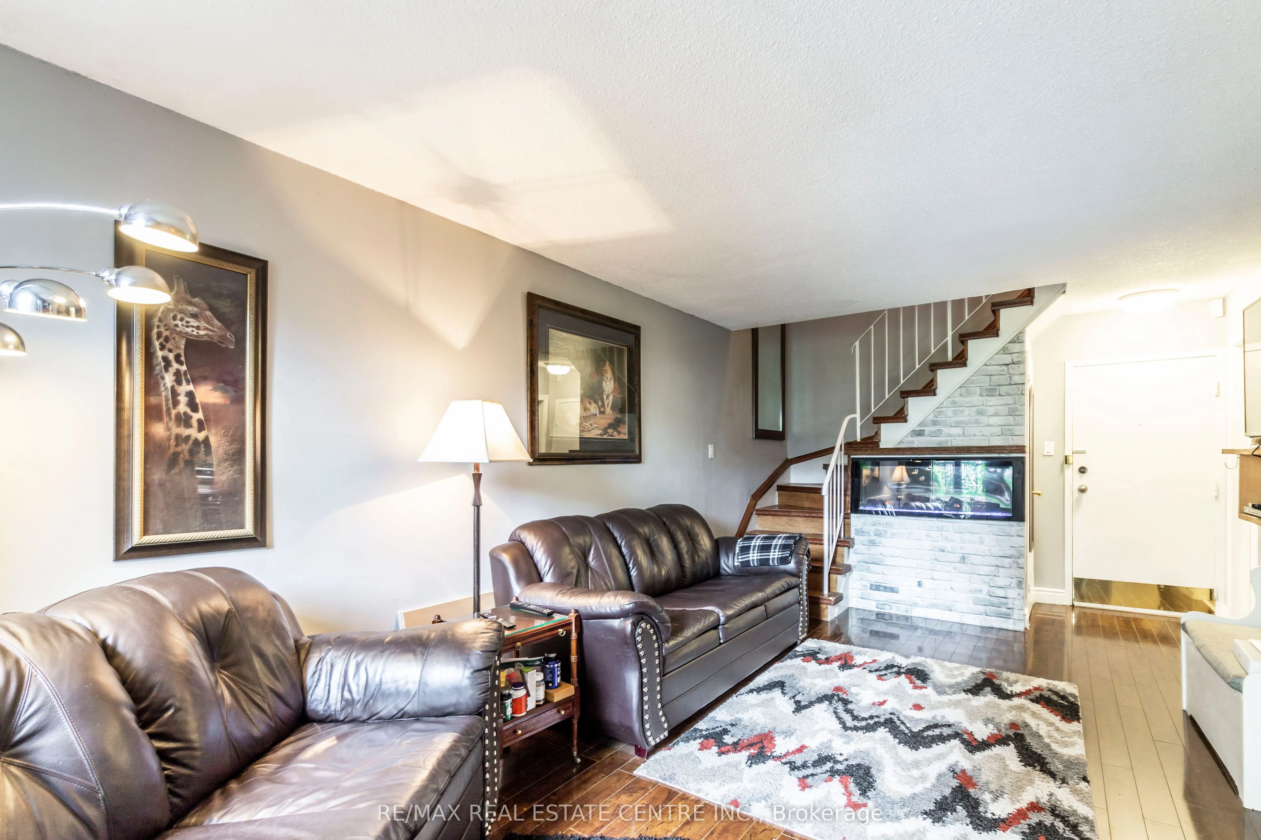 2095 Roche Court, #124