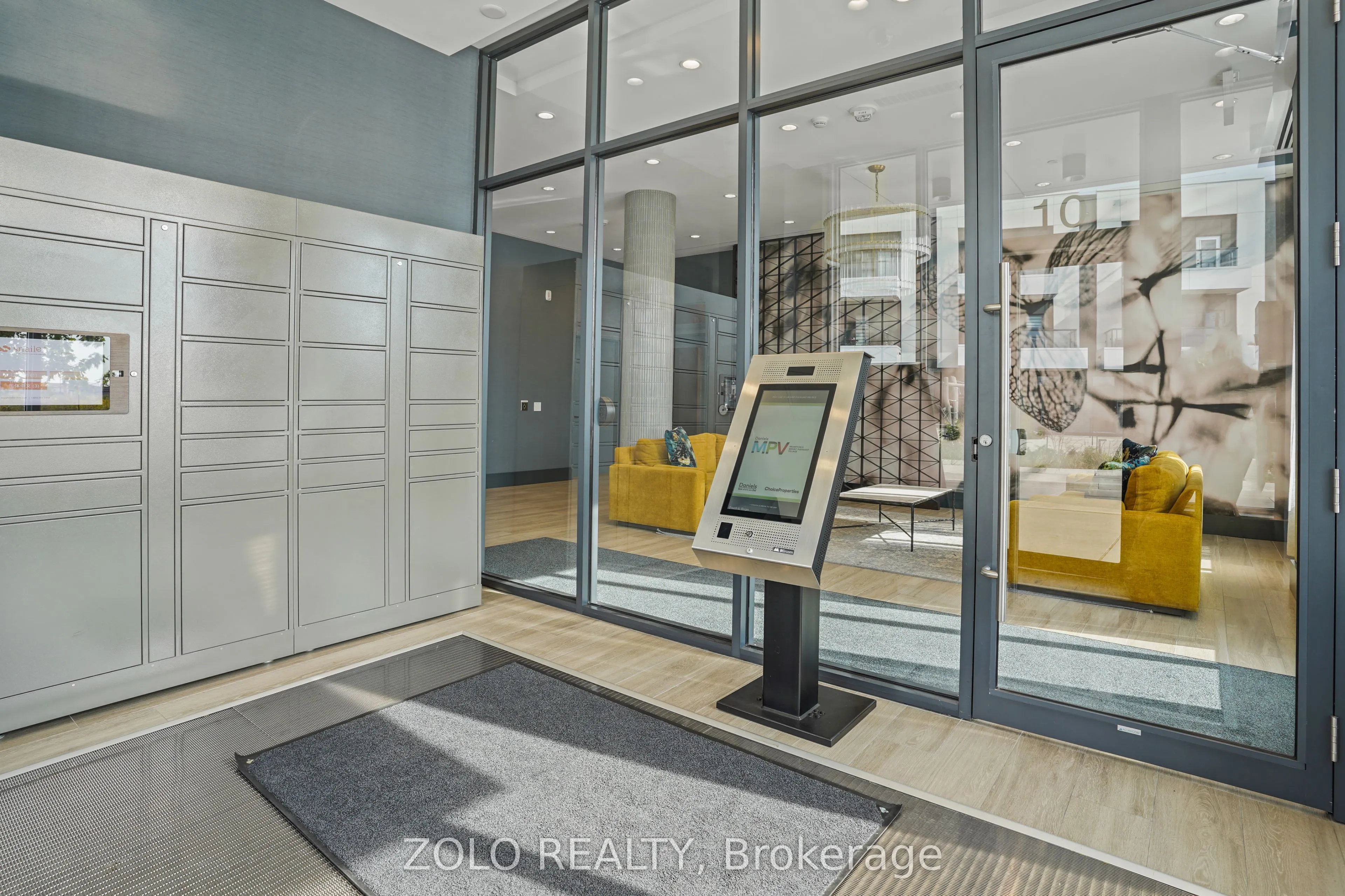 10 Lagerfeld Drive, #512