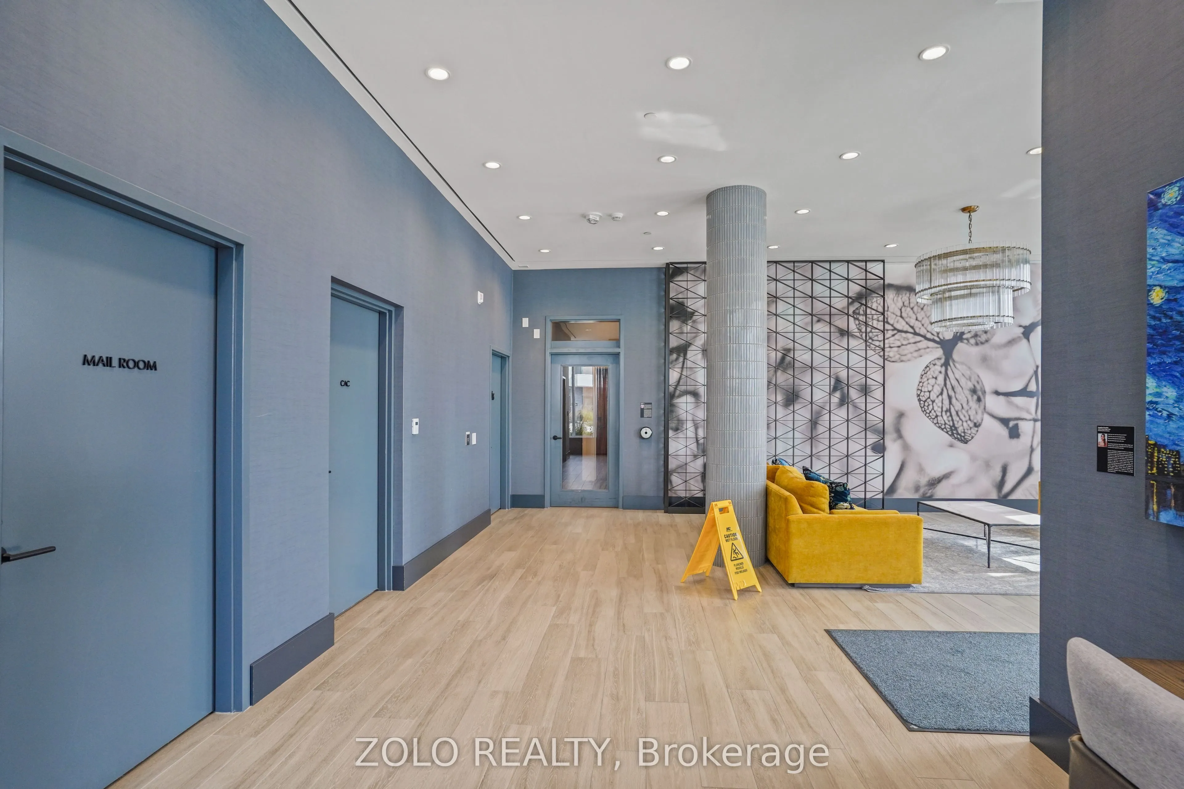 10 Lagerfeld Drive, #512