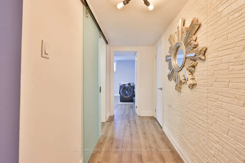 880 6th Street