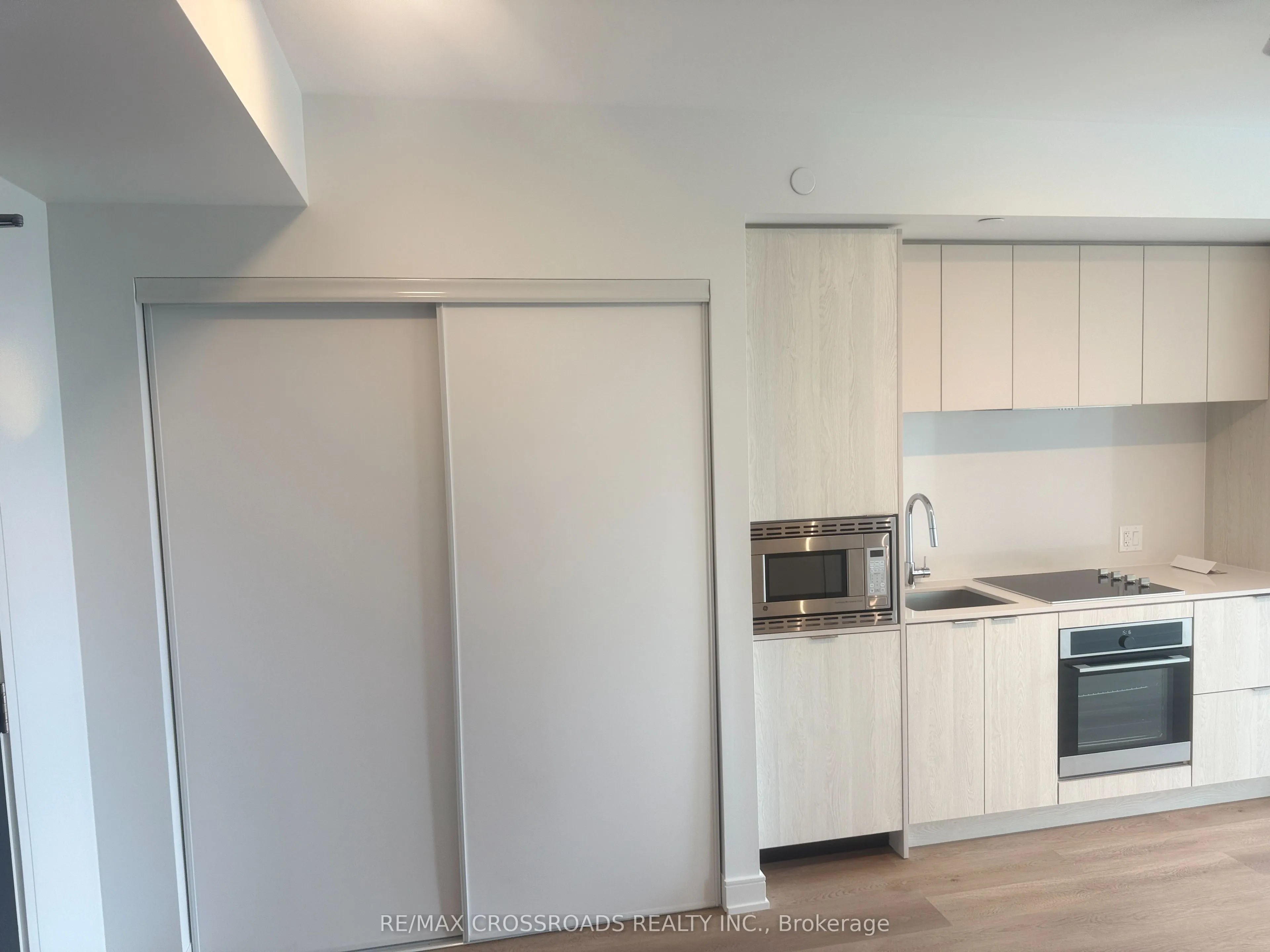3009 Novar Road, #1610