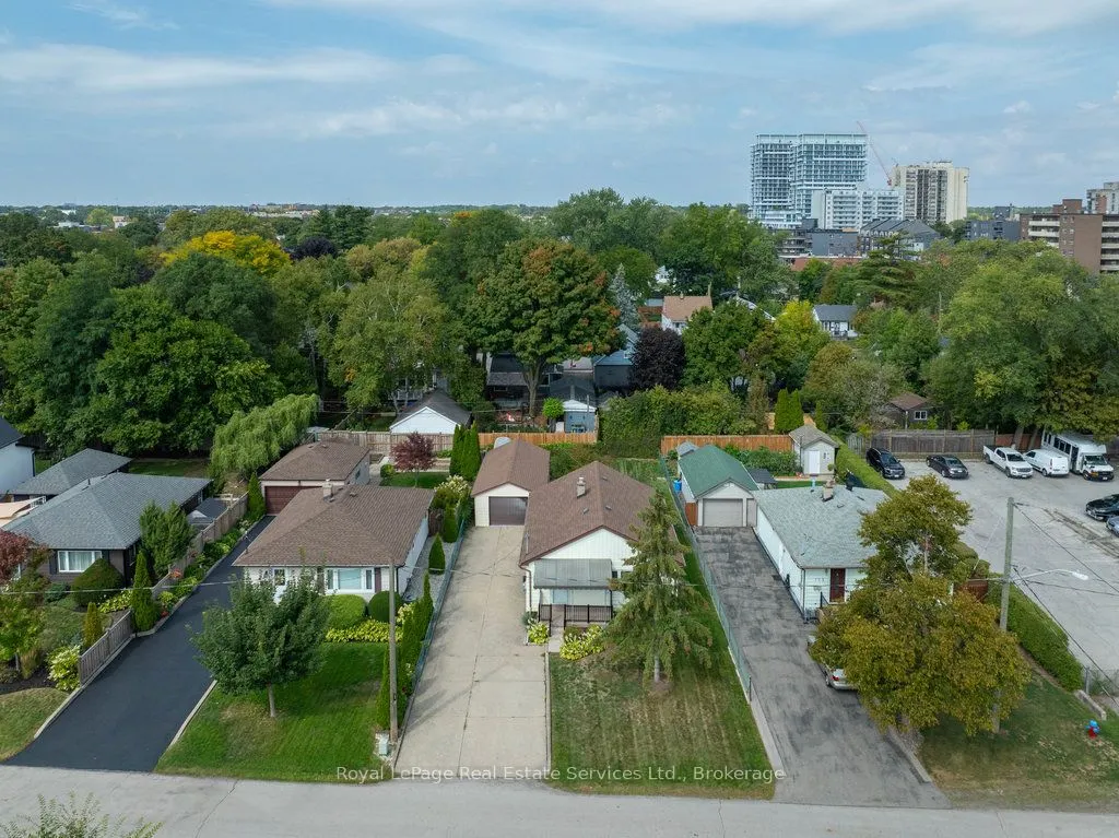125 Inglewood Drive