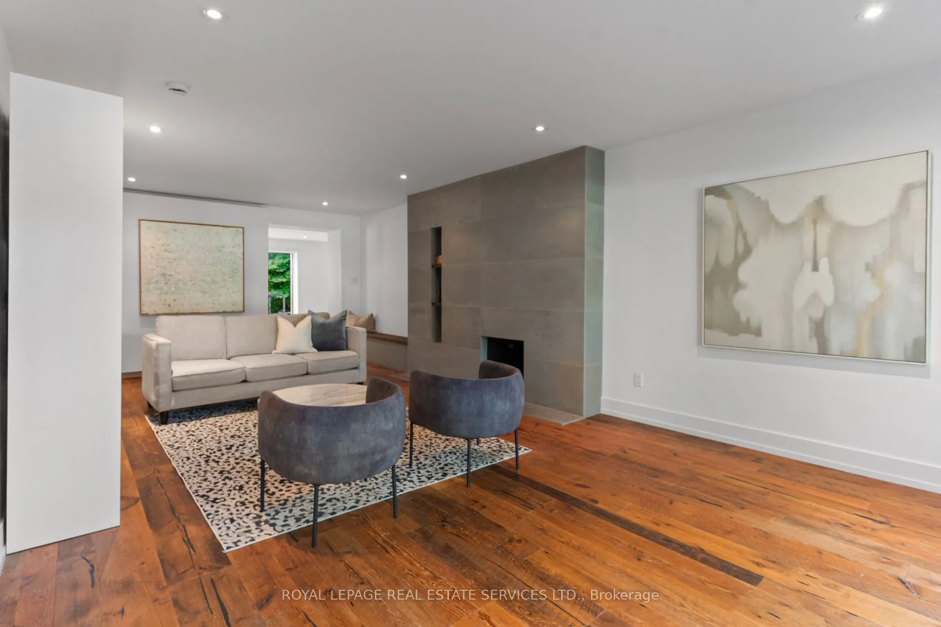15 Pinehurst Crescent