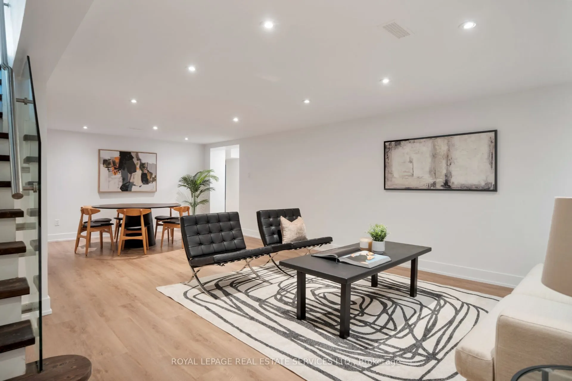 15 Pinehurst Crescent