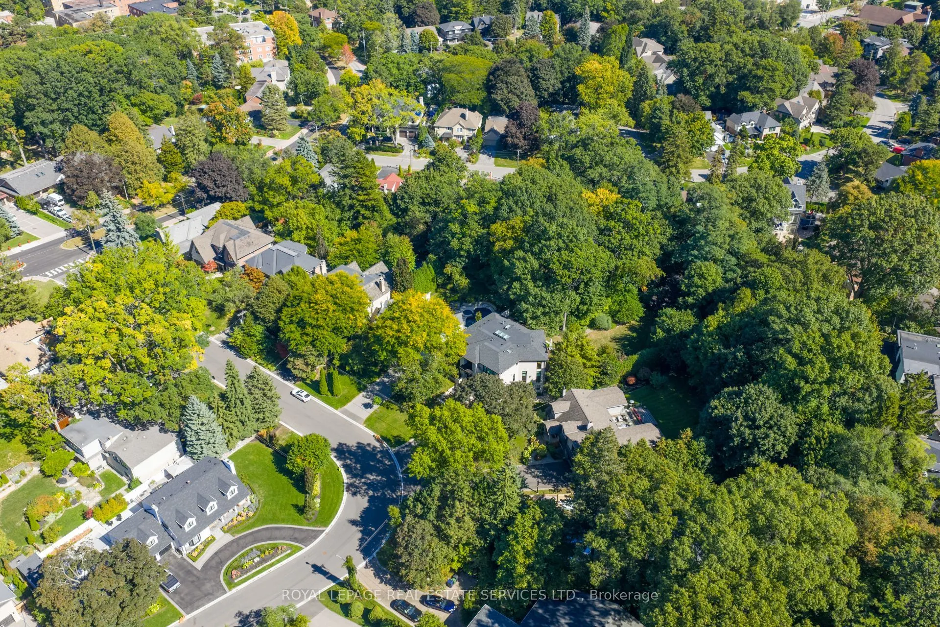15 Pinehurst Crescent