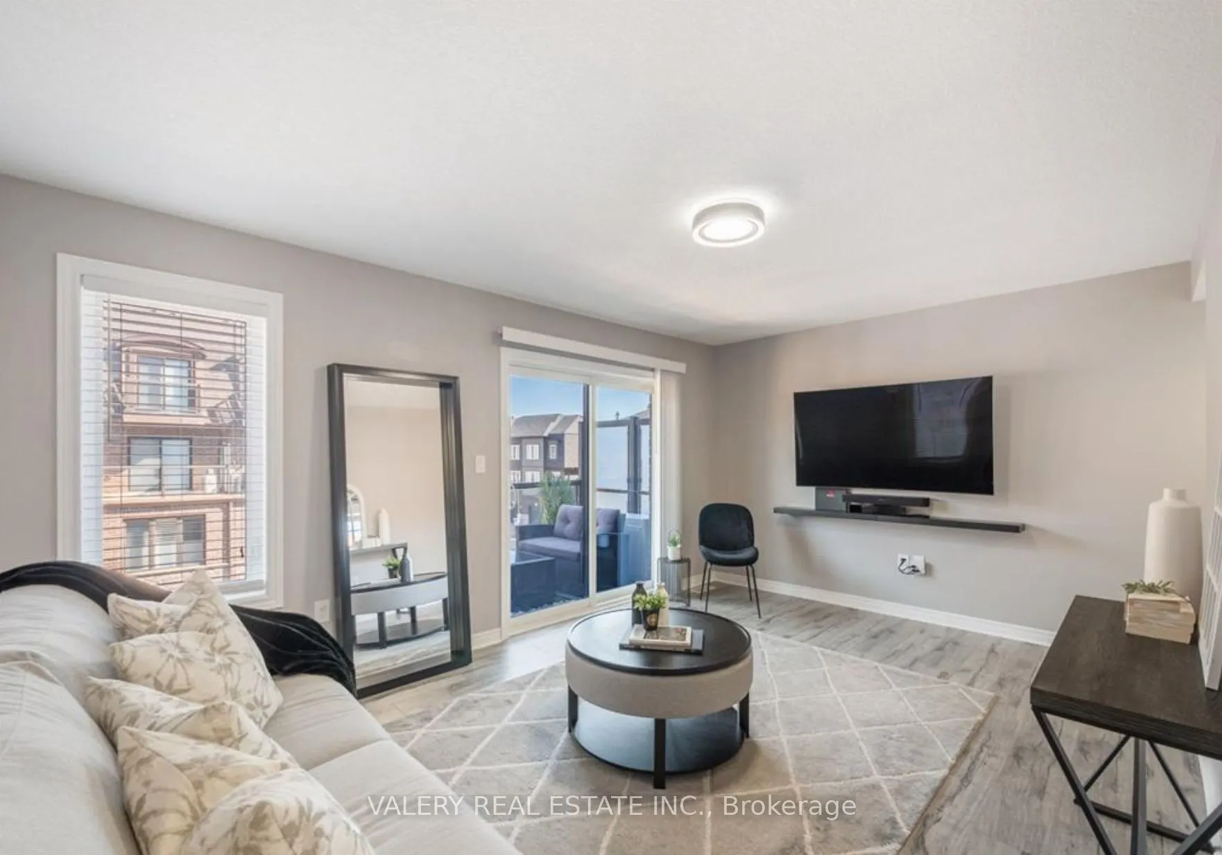 445 Ontario Street, #53