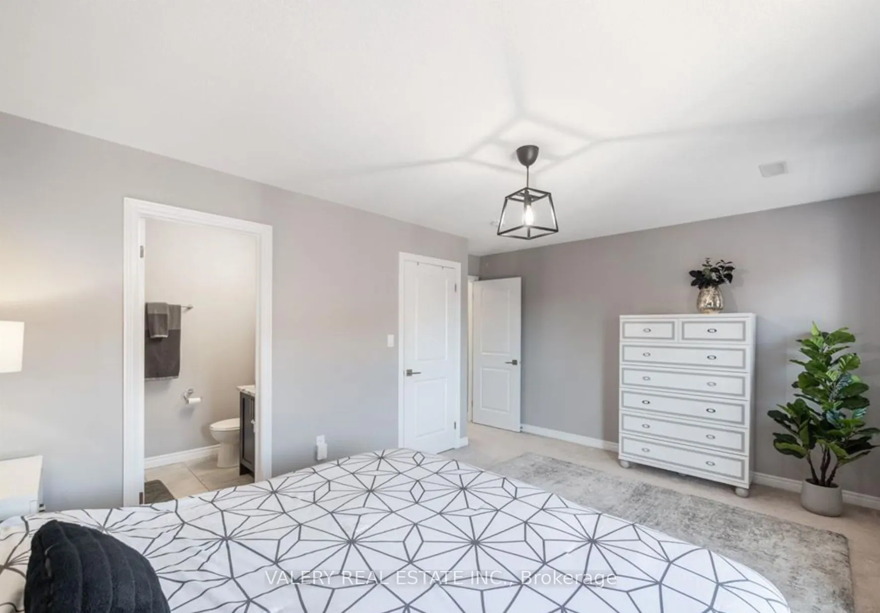 445 Ontario Street, #53