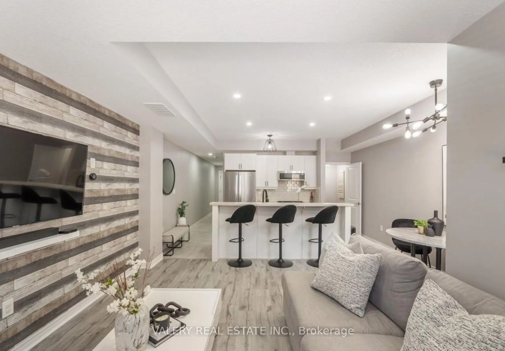 445 Ontario Street, #53