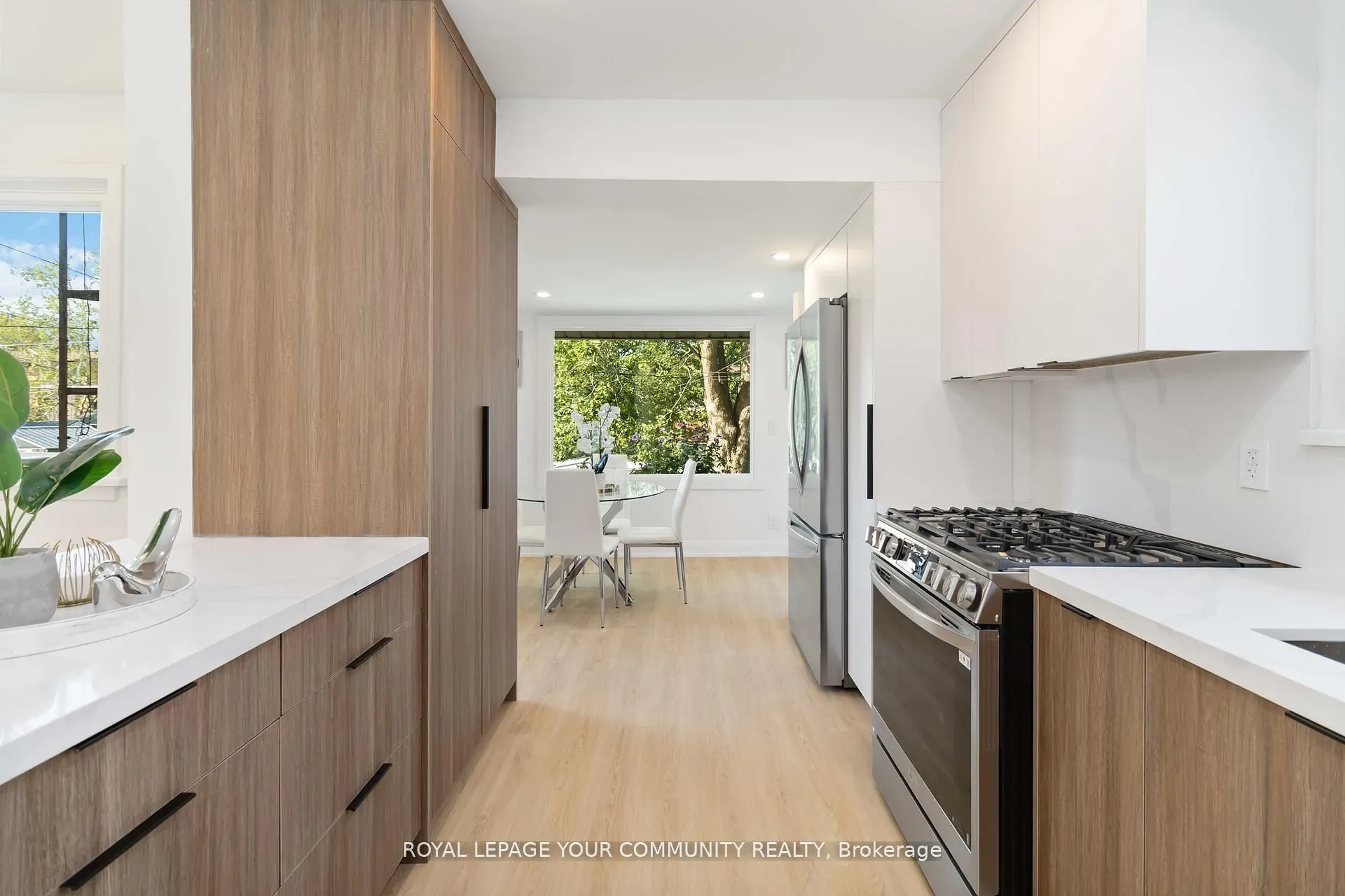 602 Appleby Line
