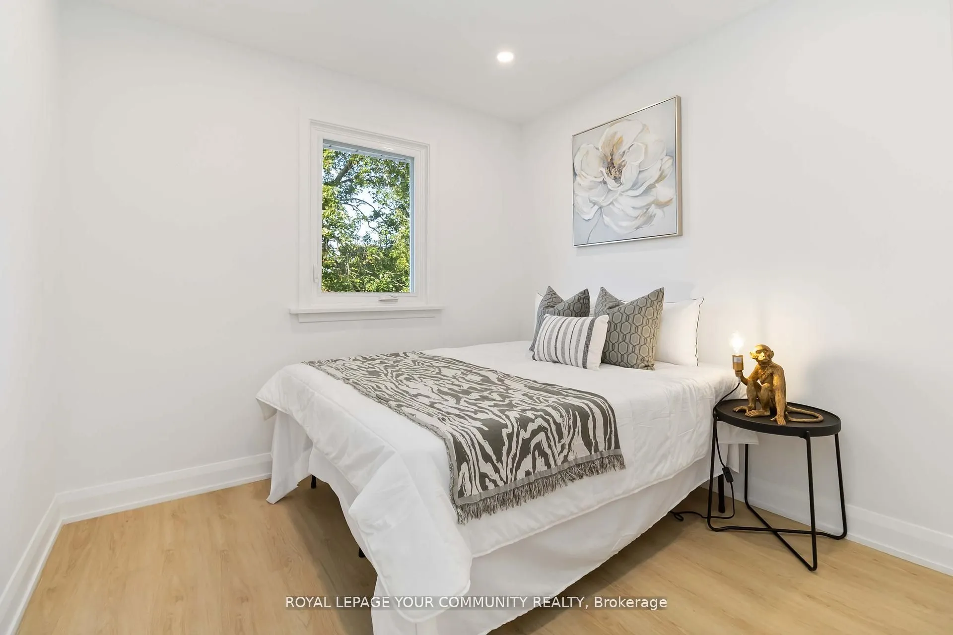 602 Appleby Line