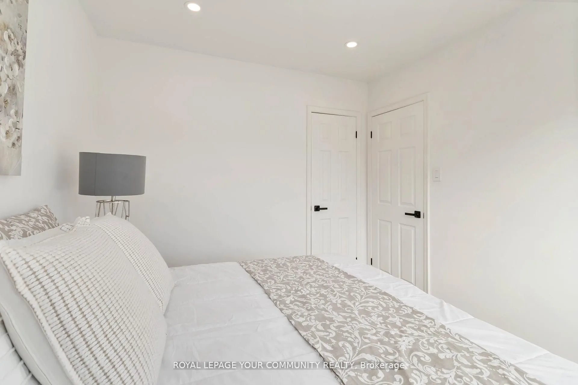 602 Appleby Line