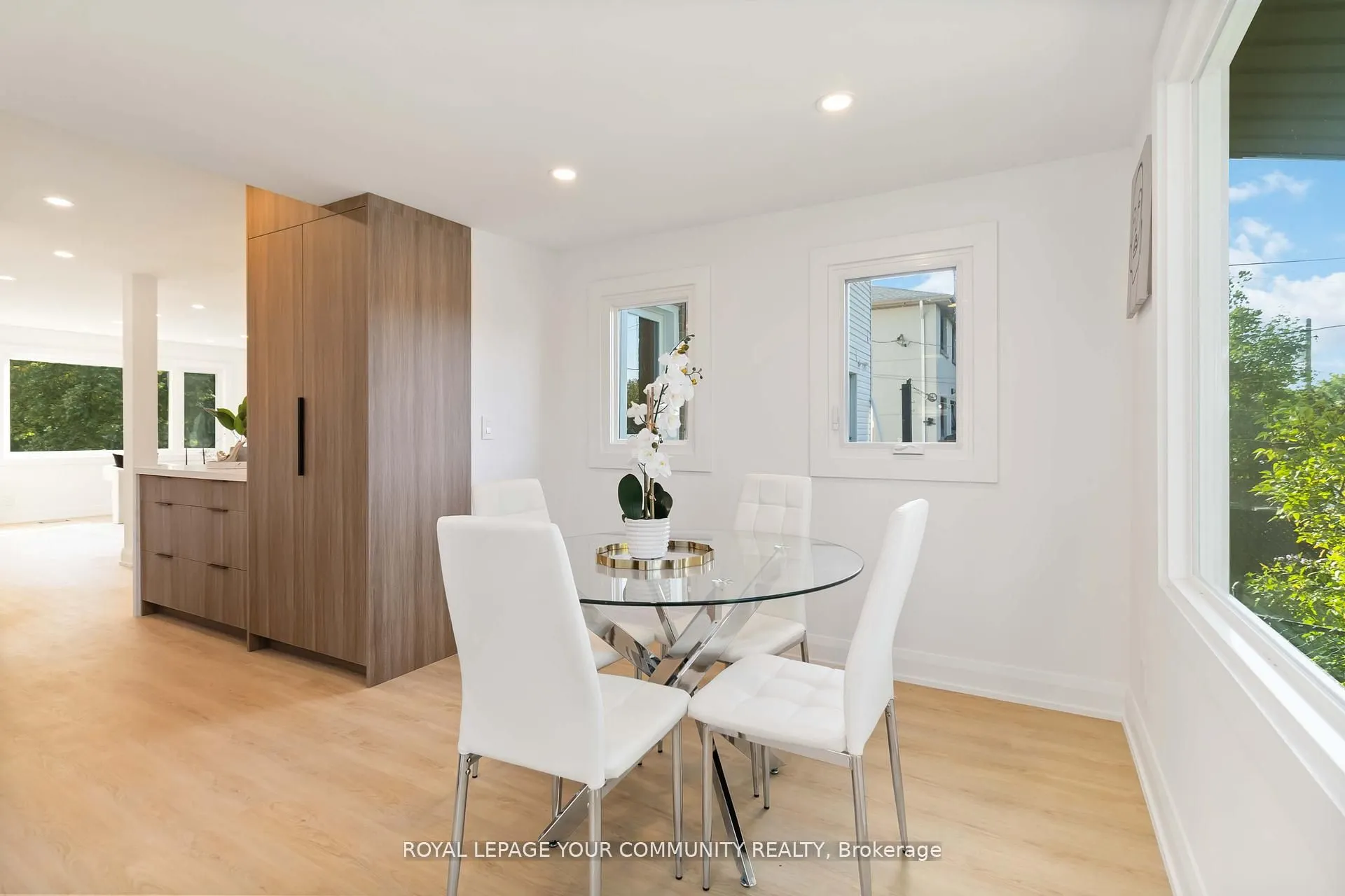 602 Appleby Line
