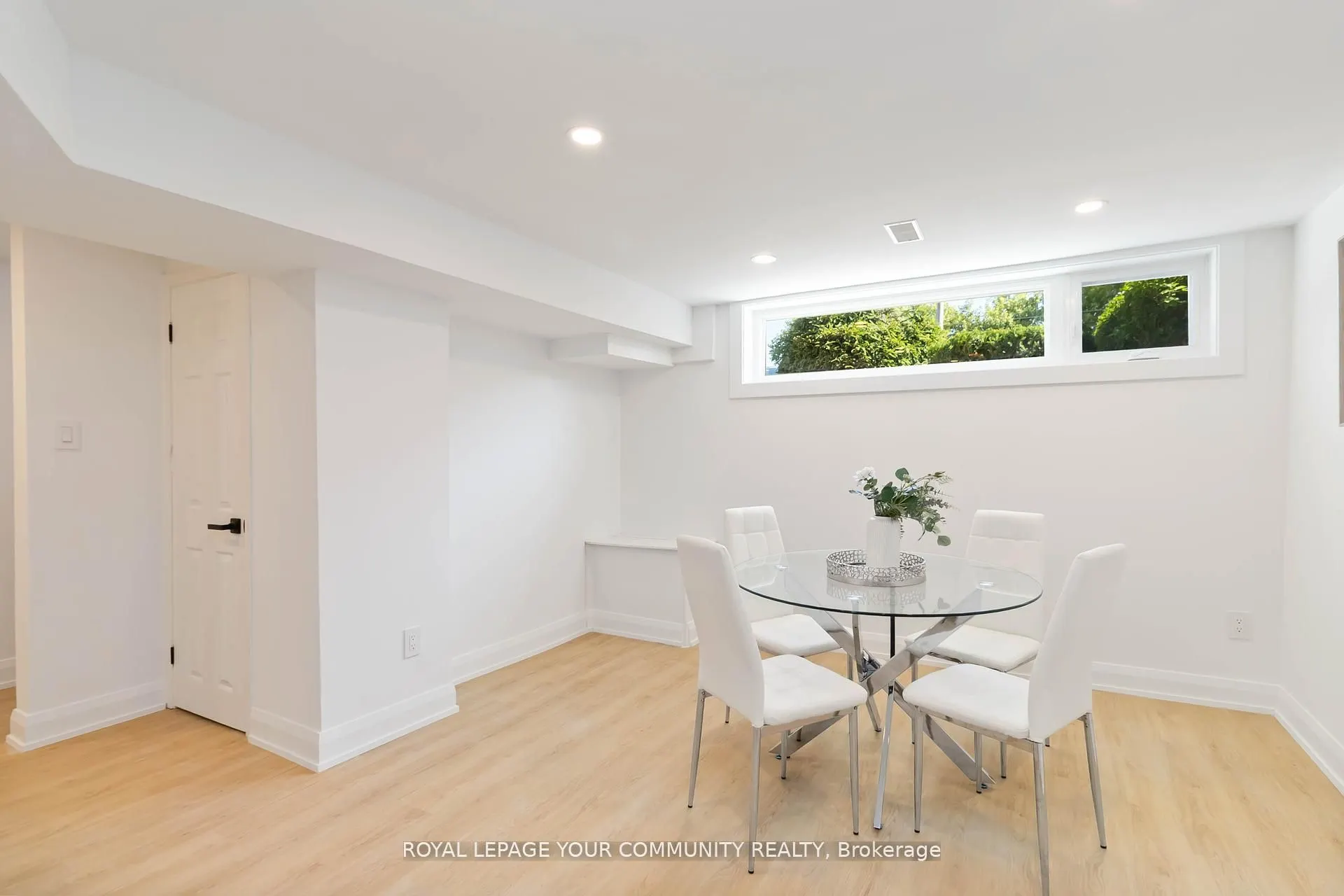 602 Appleby Line