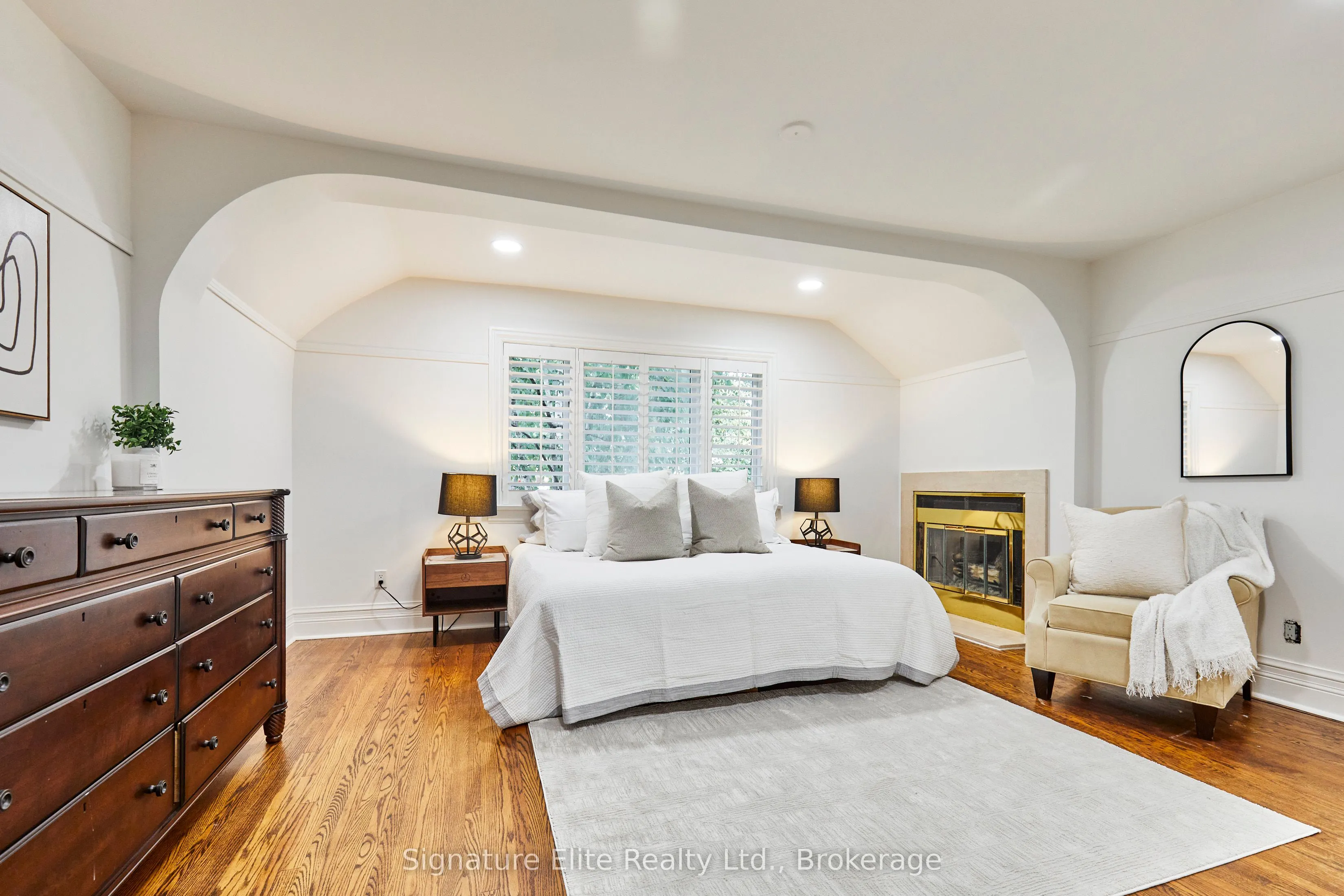 4 Baby Point Terrace