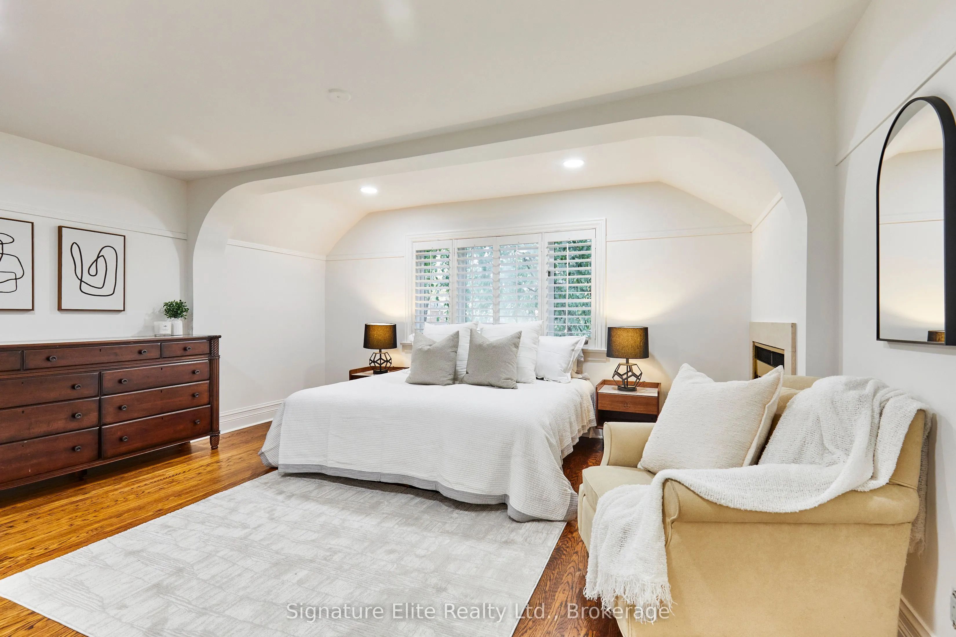 4 Baby Point Terrace