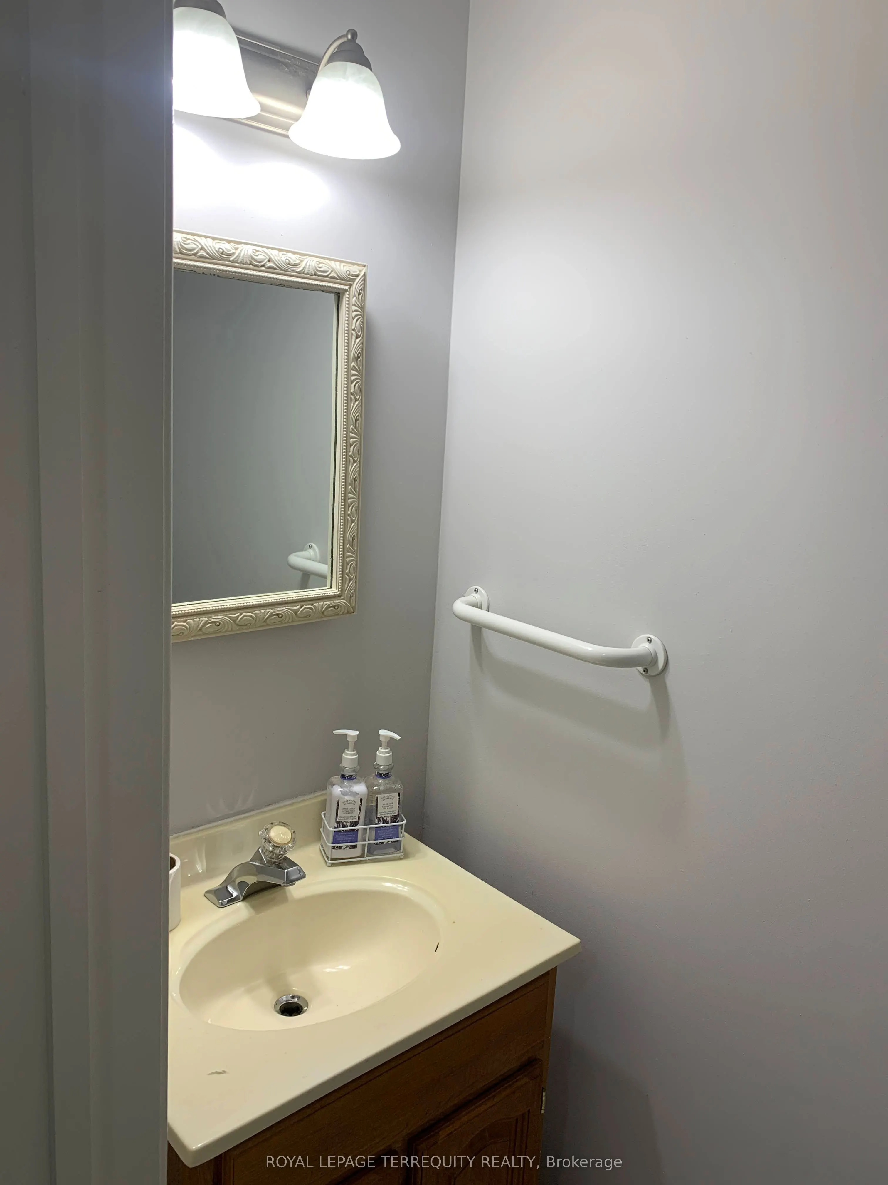 1180 MISSISSAUGA VALLEY Boulevard, #42