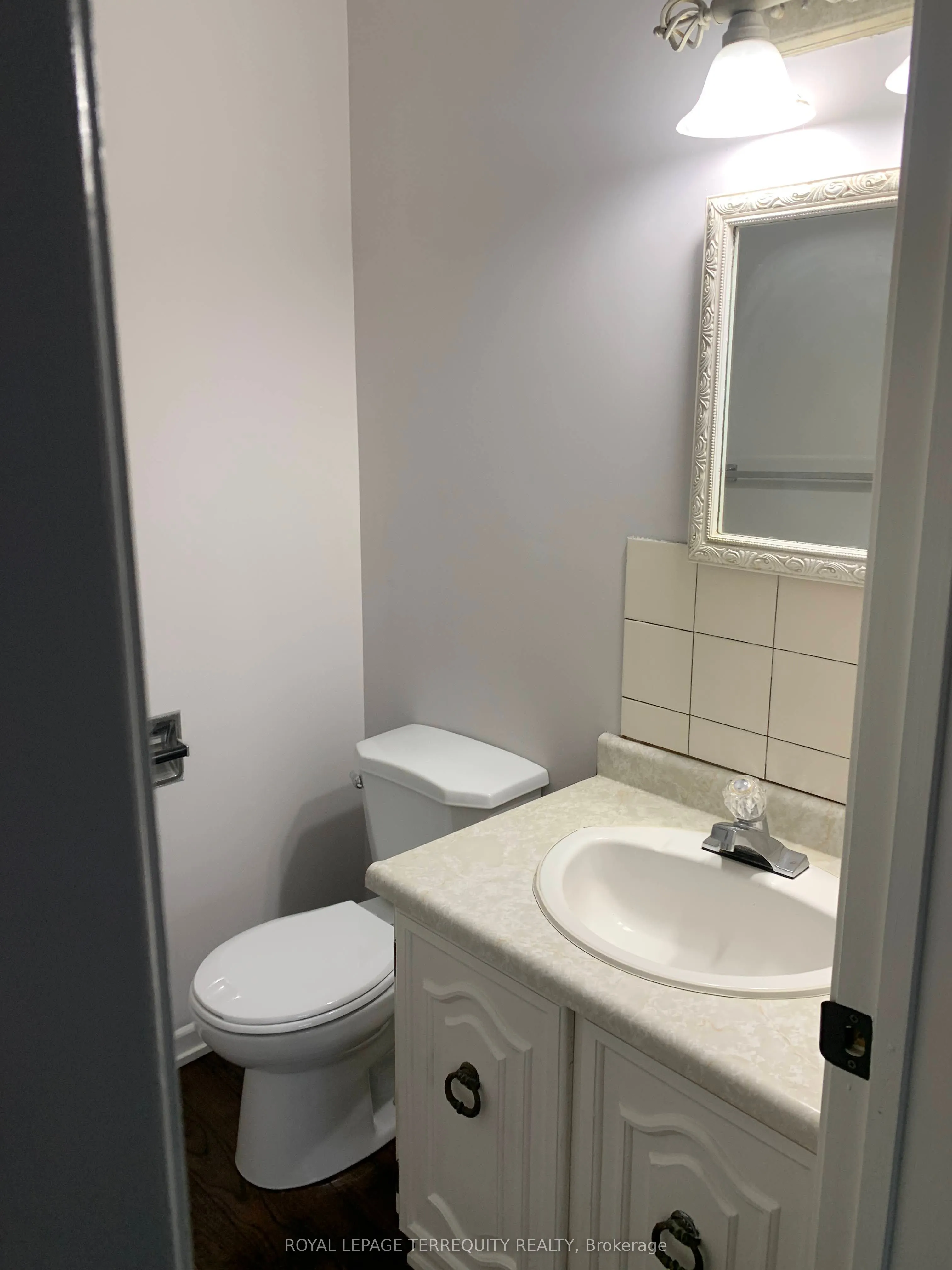 1180 MISSISSAUGA VALLEY Boulevard, #42