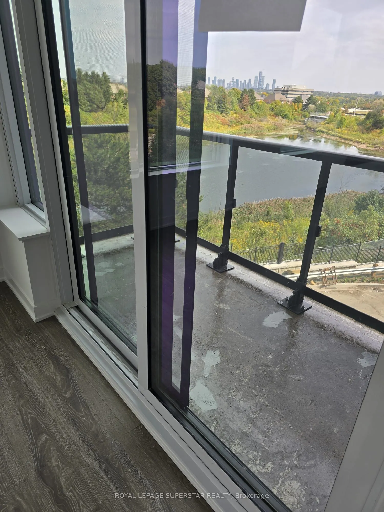 2495 Eglinton Avenue, #313