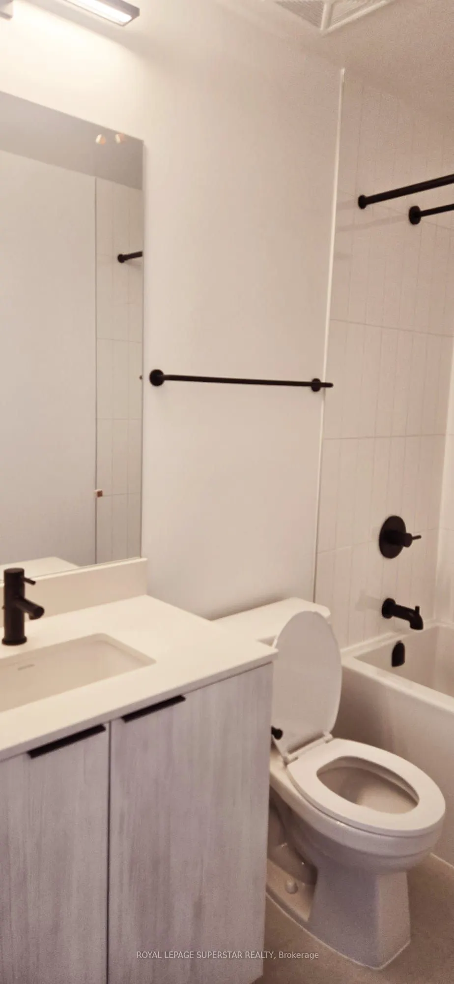 2495 Eglinton Avenue, #313