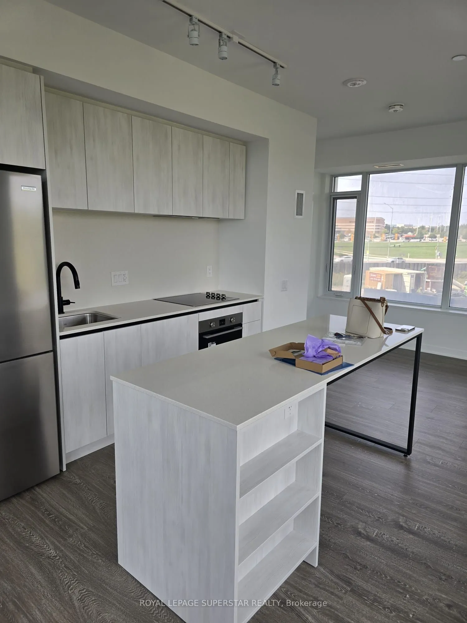 2495 Eglinton Avenue, #313