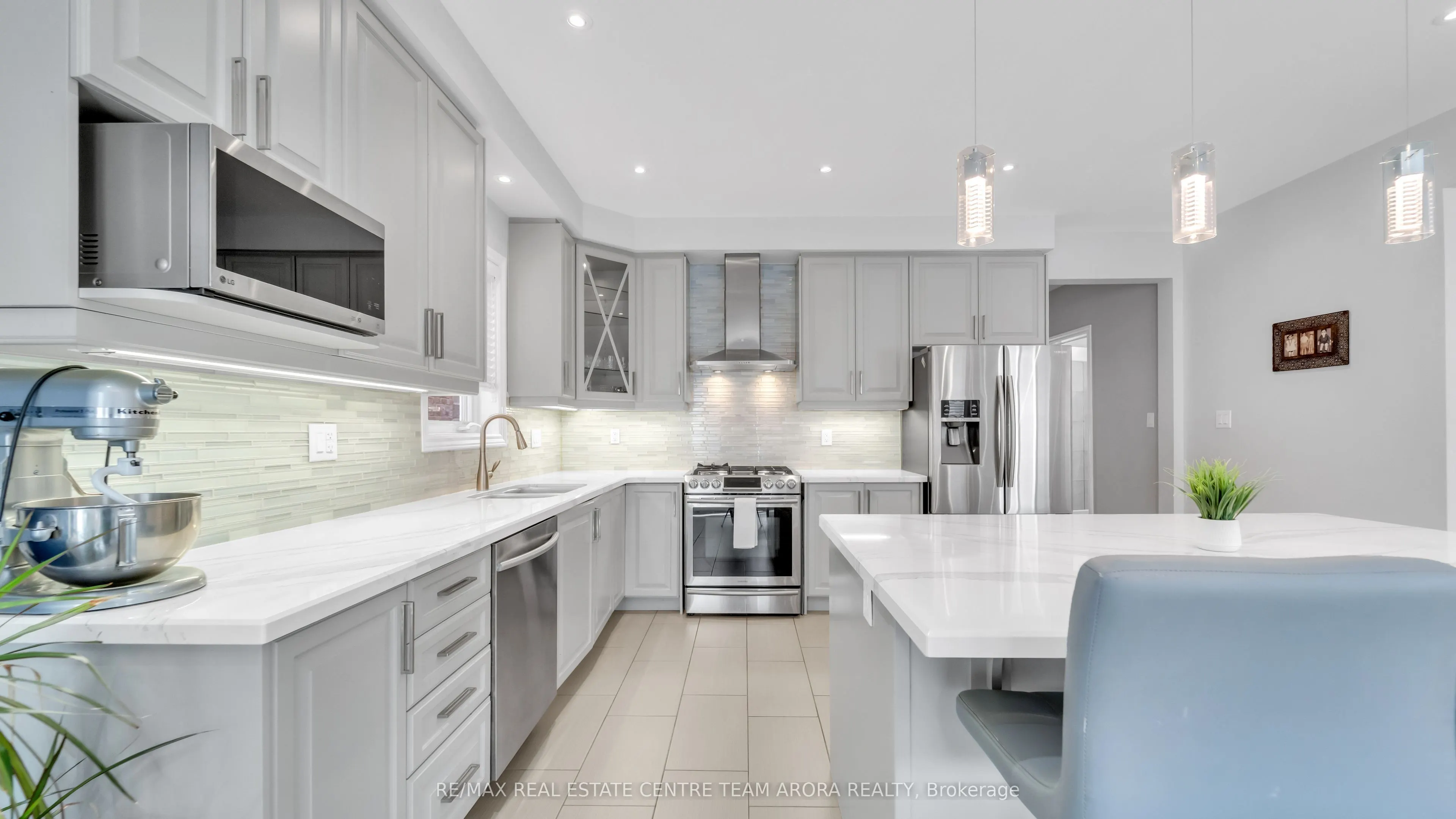450 Brisdale Drive