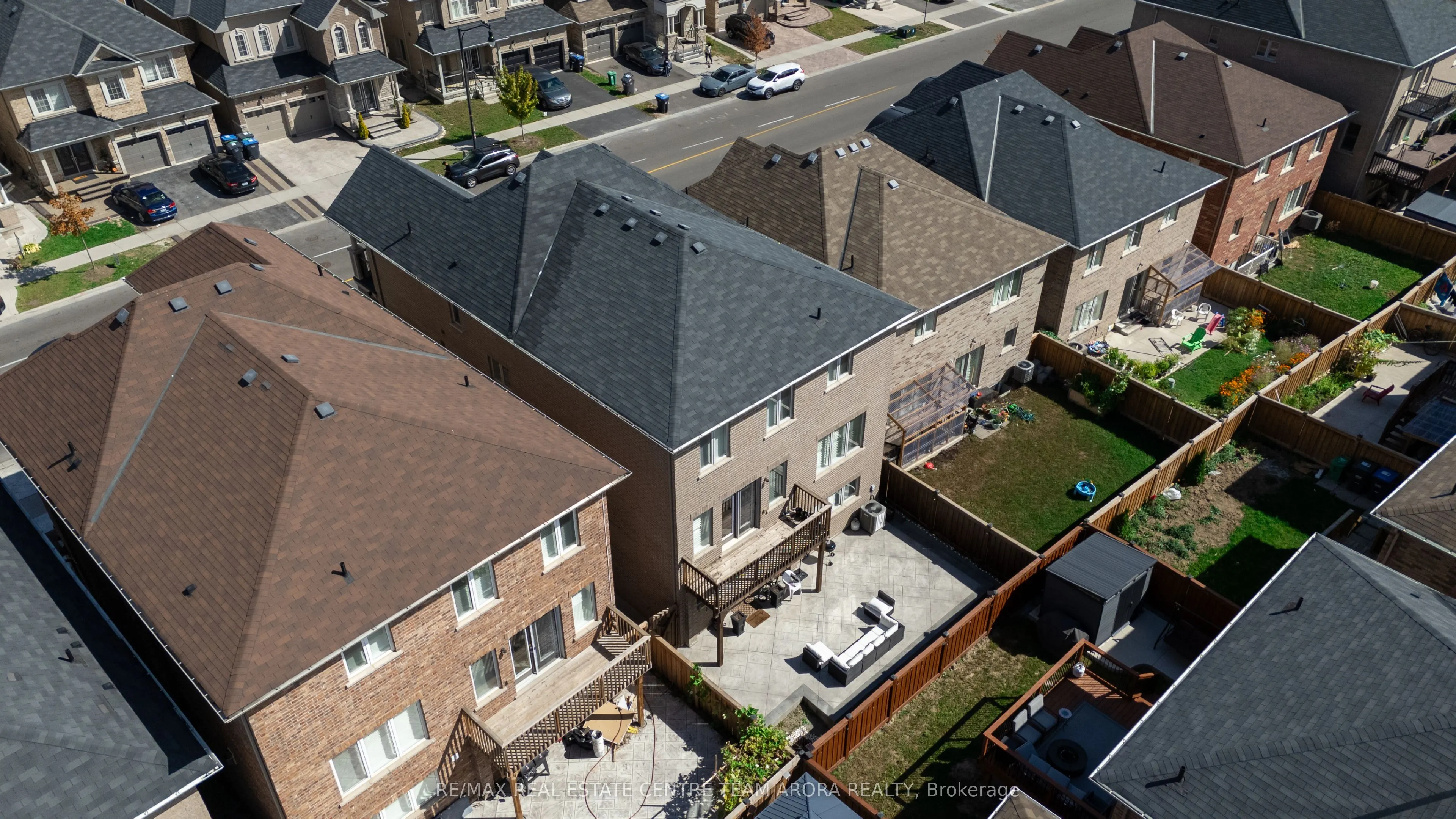 450 Brisdale Drive