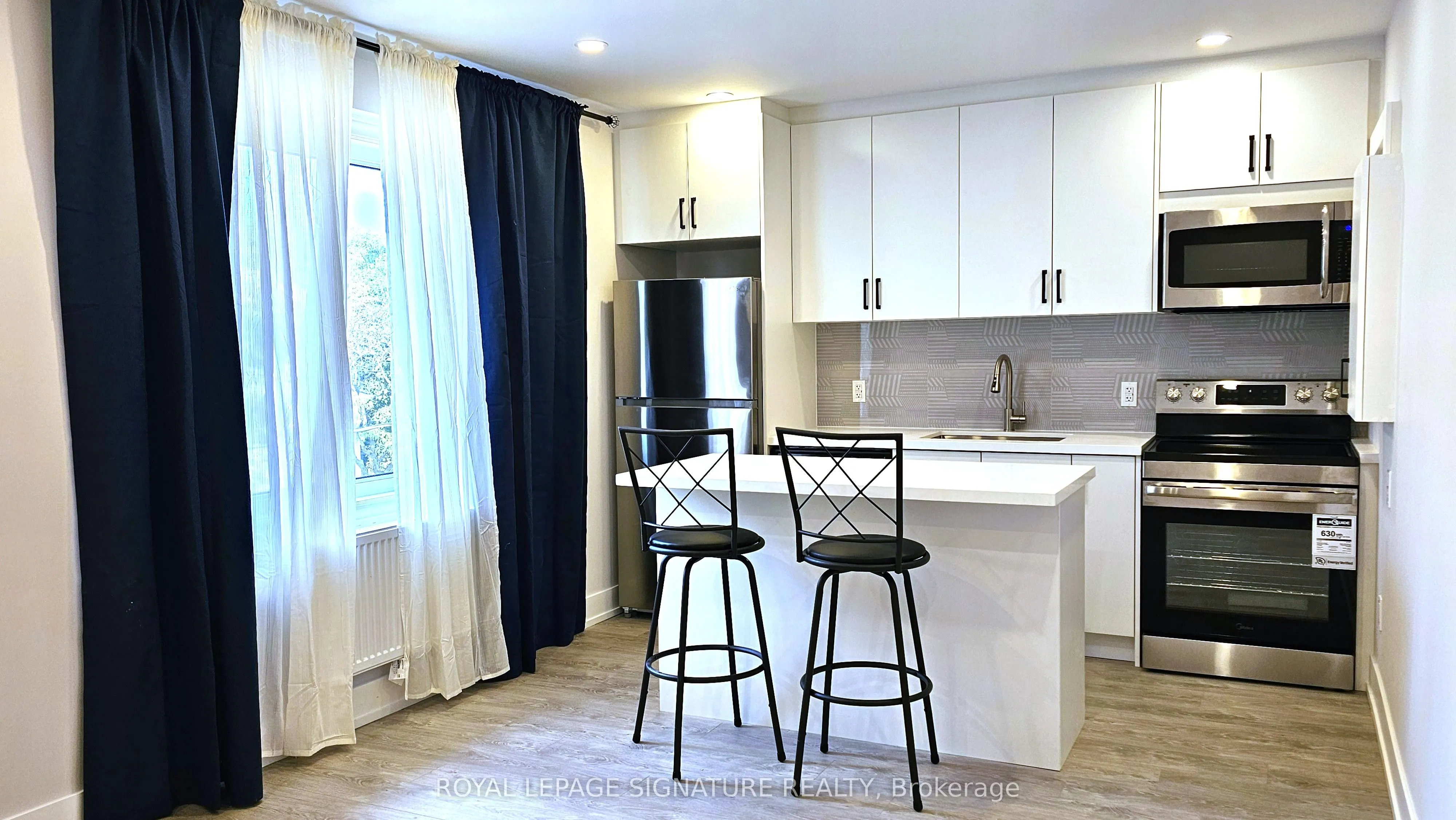 28 Leduc Drive