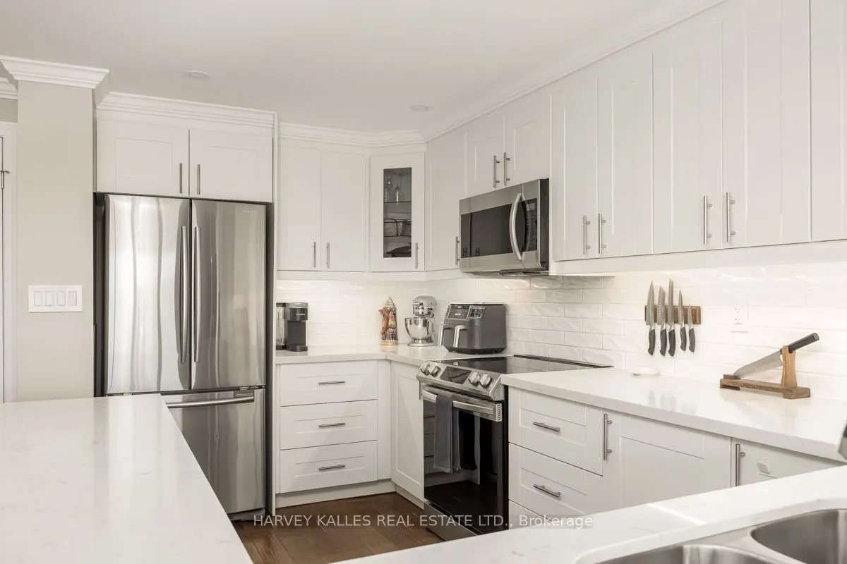 2055 Upper Middle Road, #609