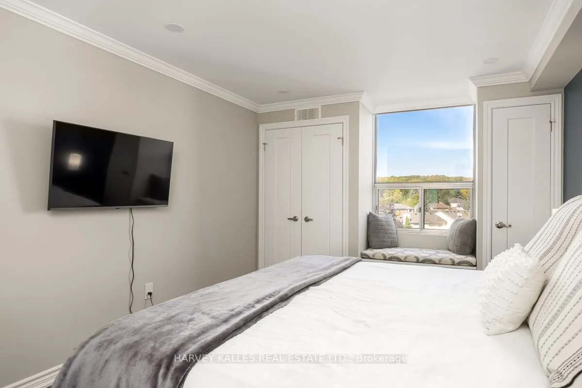 2055 Upper Middle Road, #609