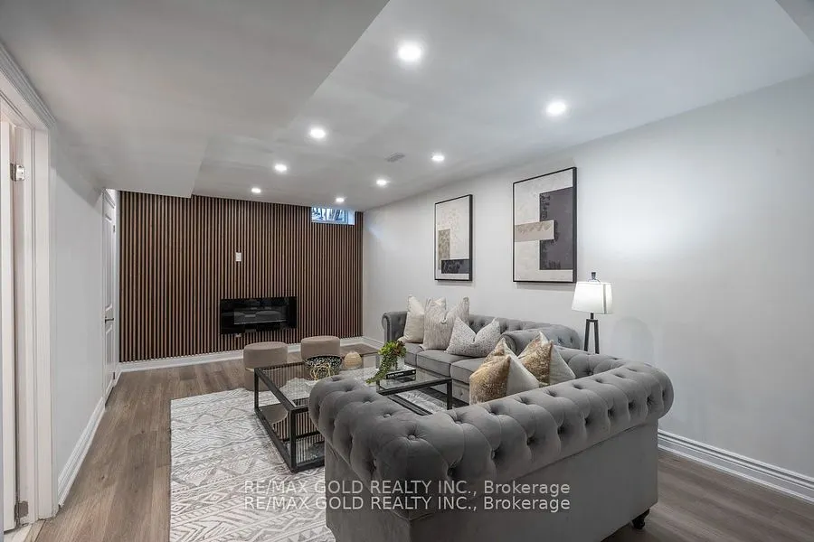 7 Harding Street