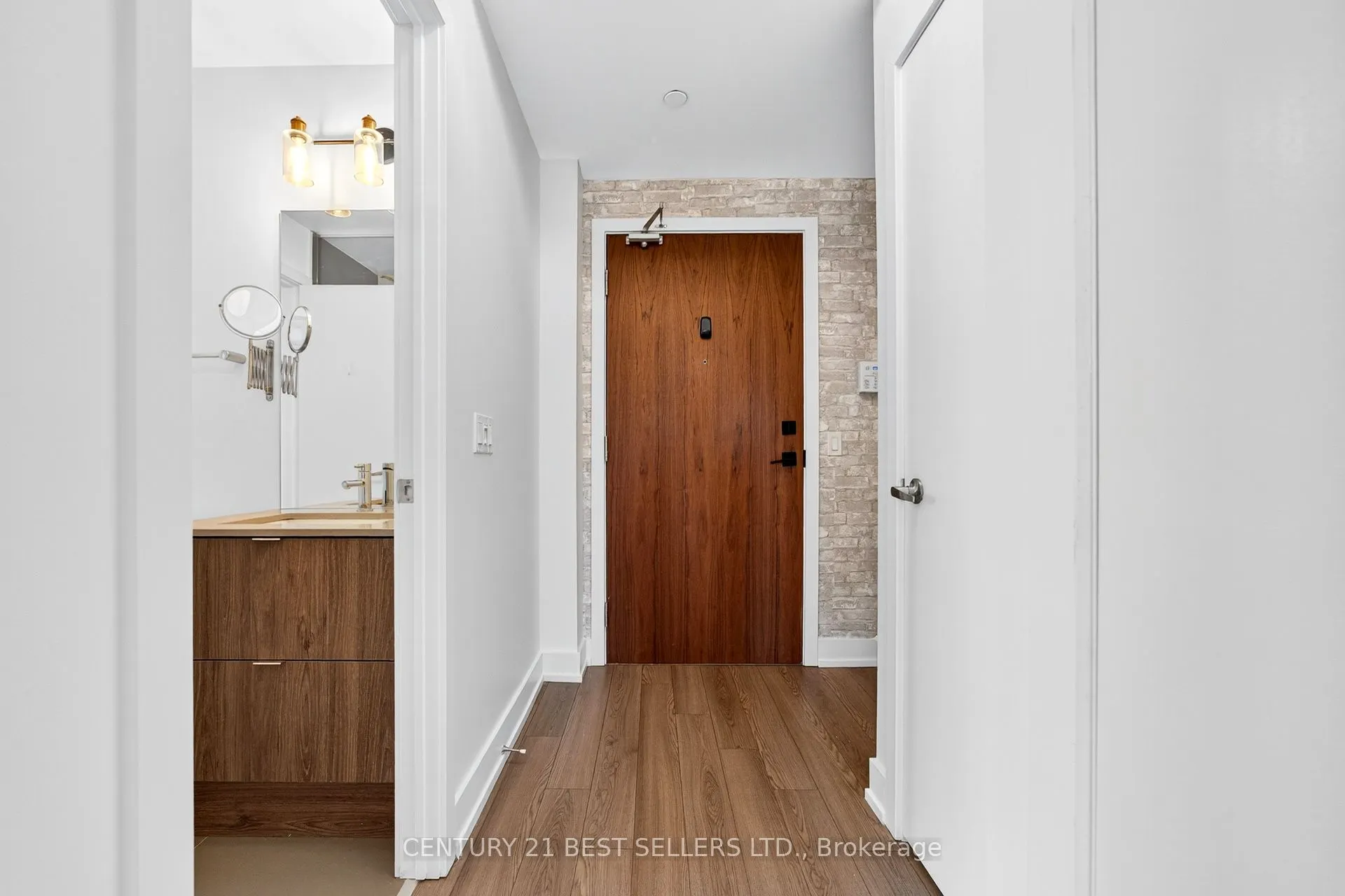 8 Ann Street, #308