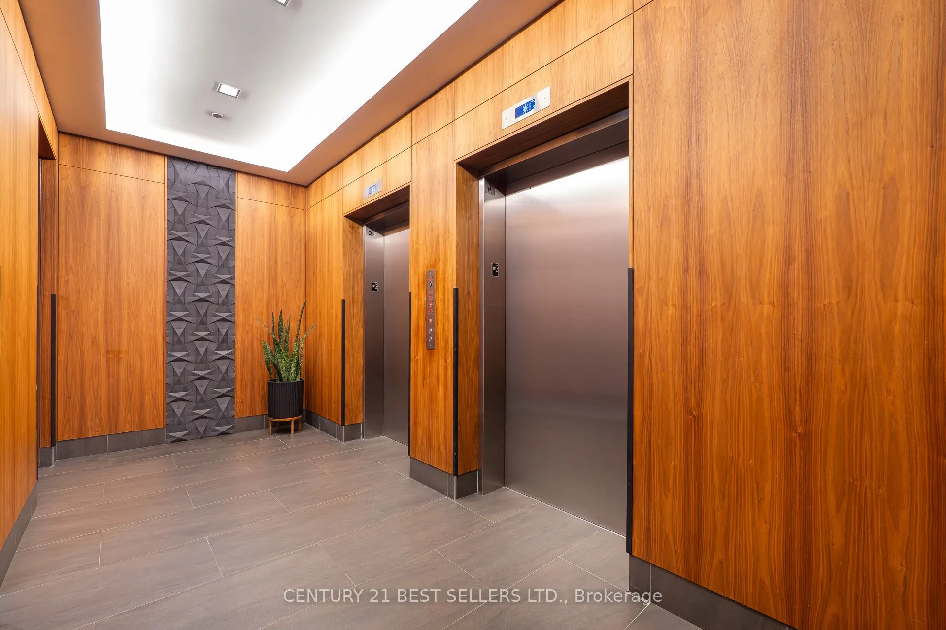 8 Ann Street, #308