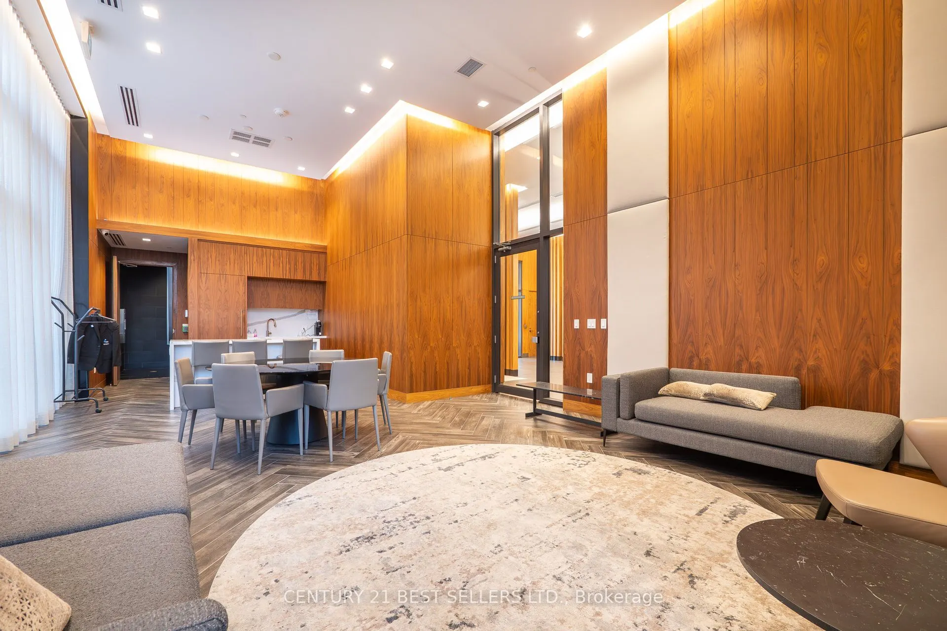 8 Ann Street, #308