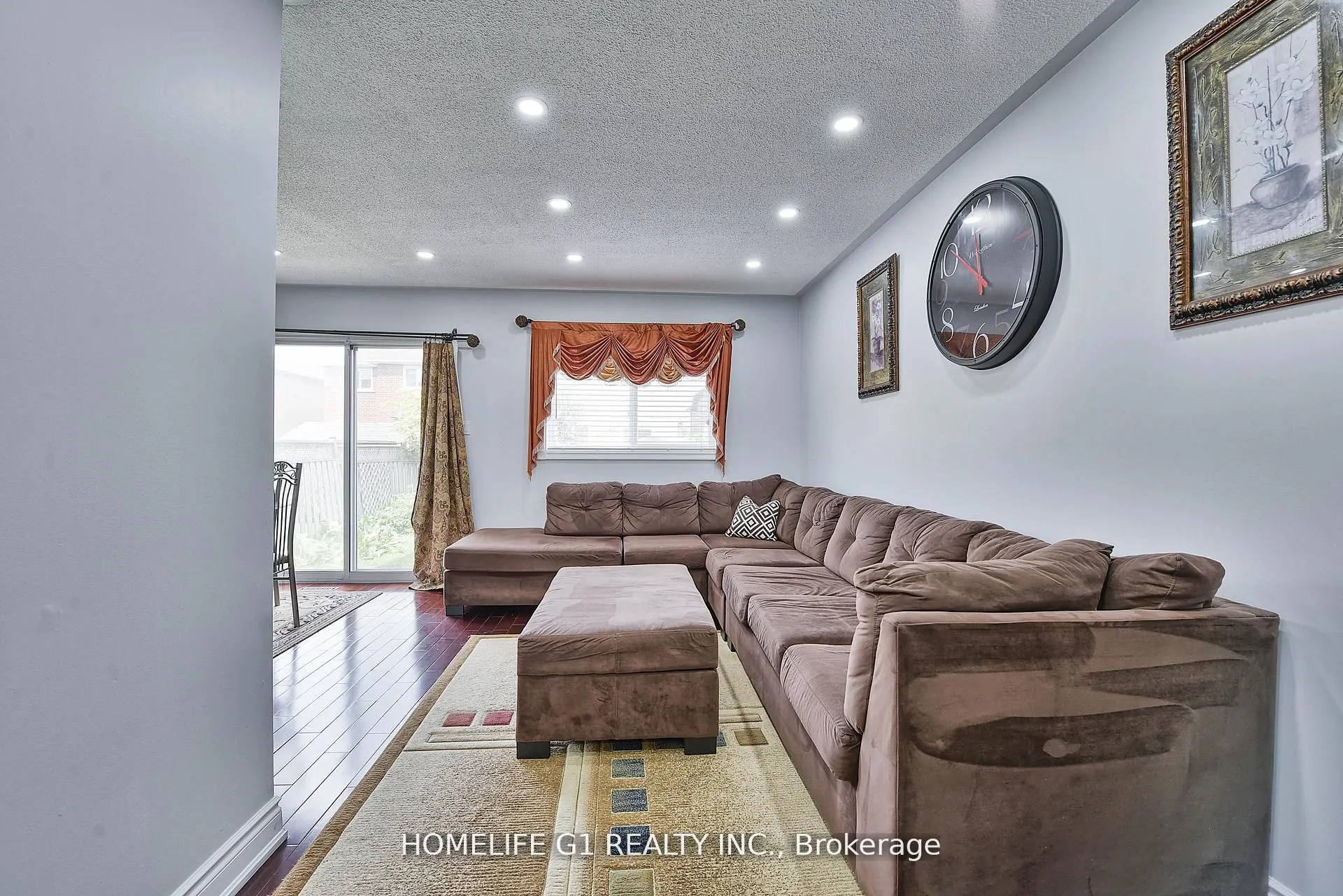 3817 Densbury Drive