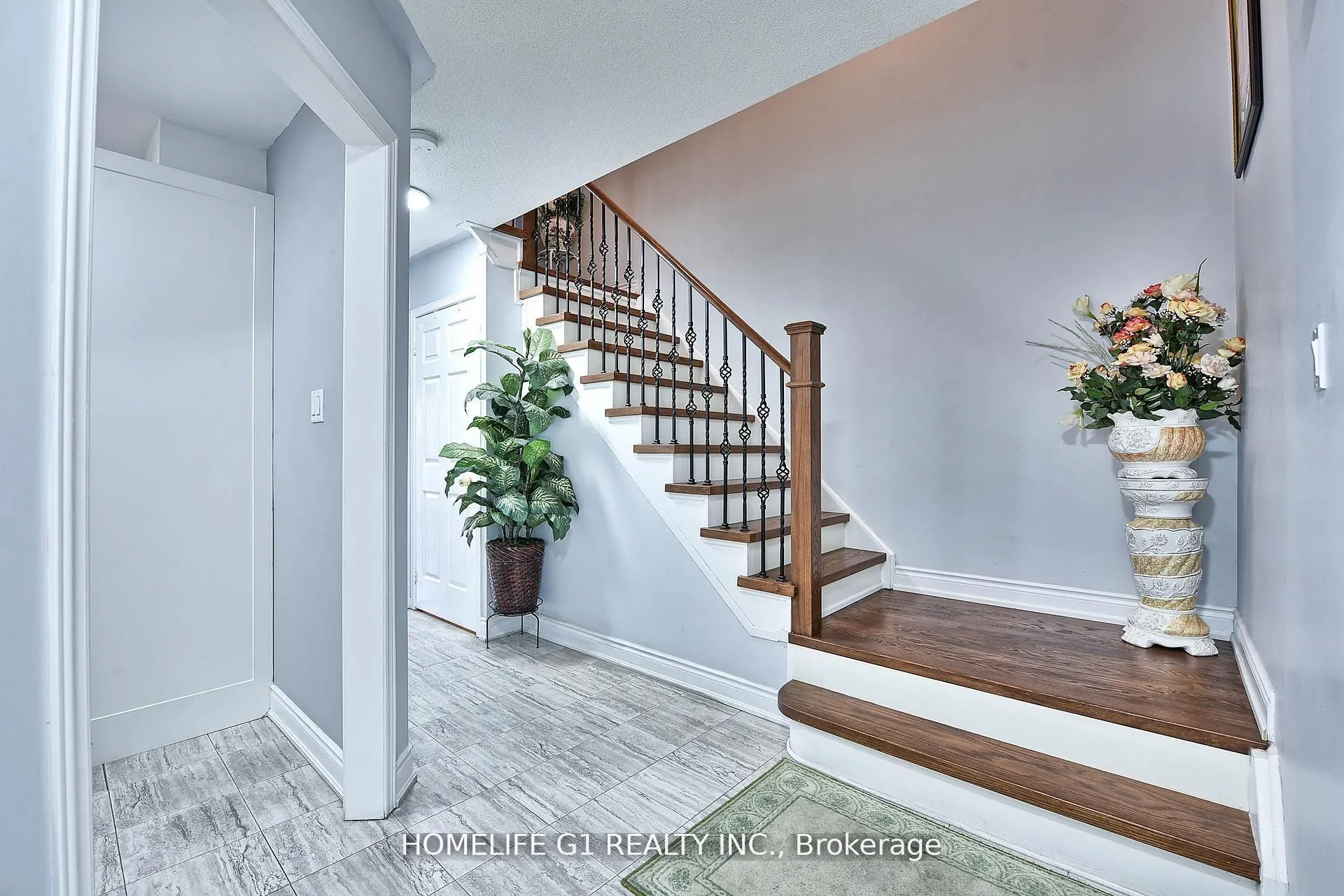 3817 Densbury Drive